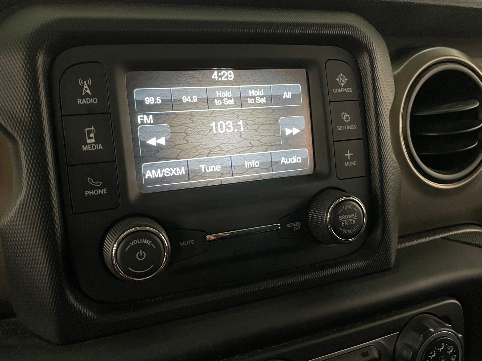 Thumbnail: 2019 Jeep Wrangler - 4