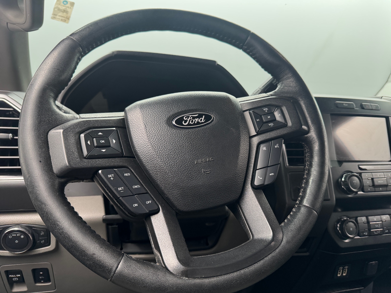 Thumbnail: 2019 Ford Econoline - 5