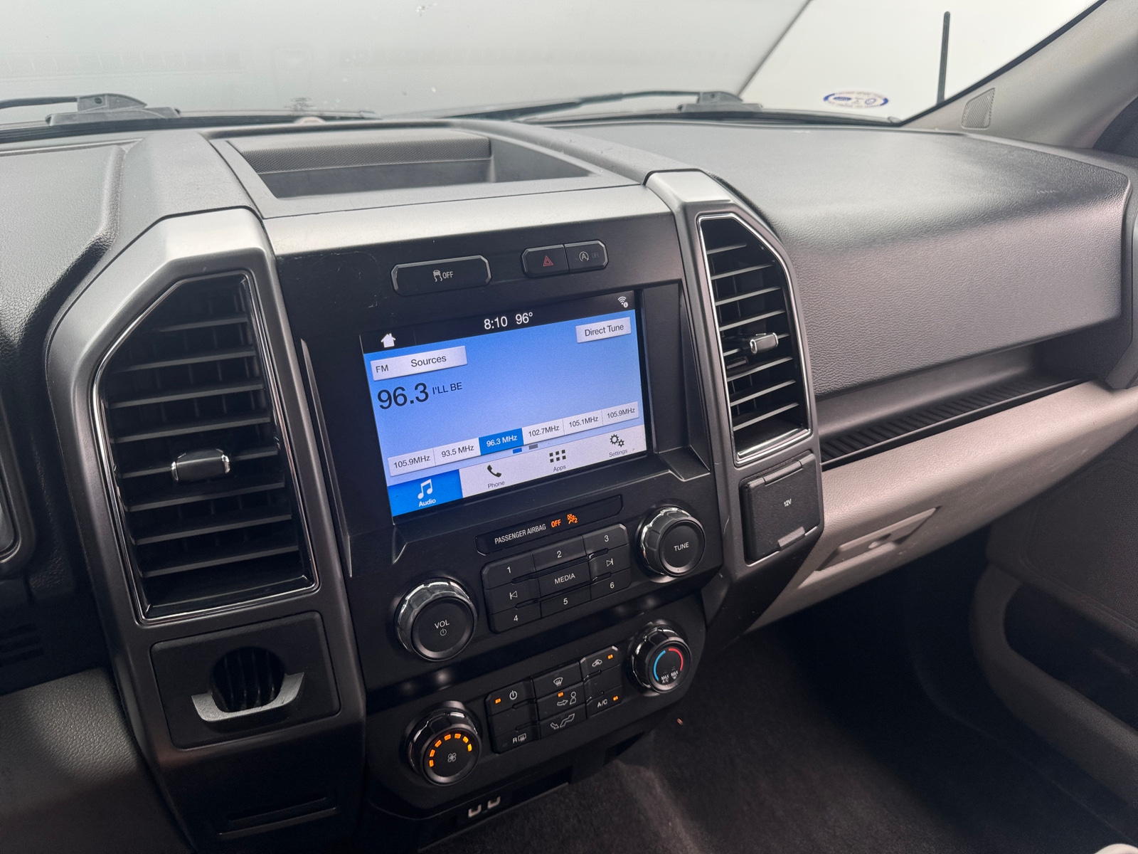Thumbnail: 2019 Ford Econoline - 4