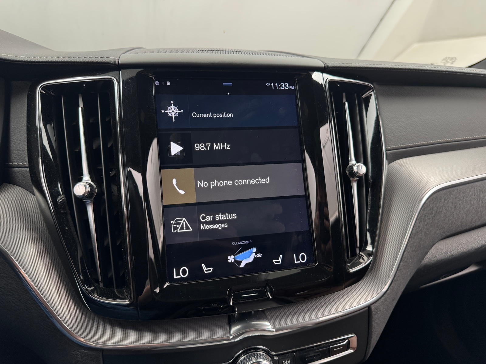 Thumbnail: 2019 Volvo XC60 - 3
