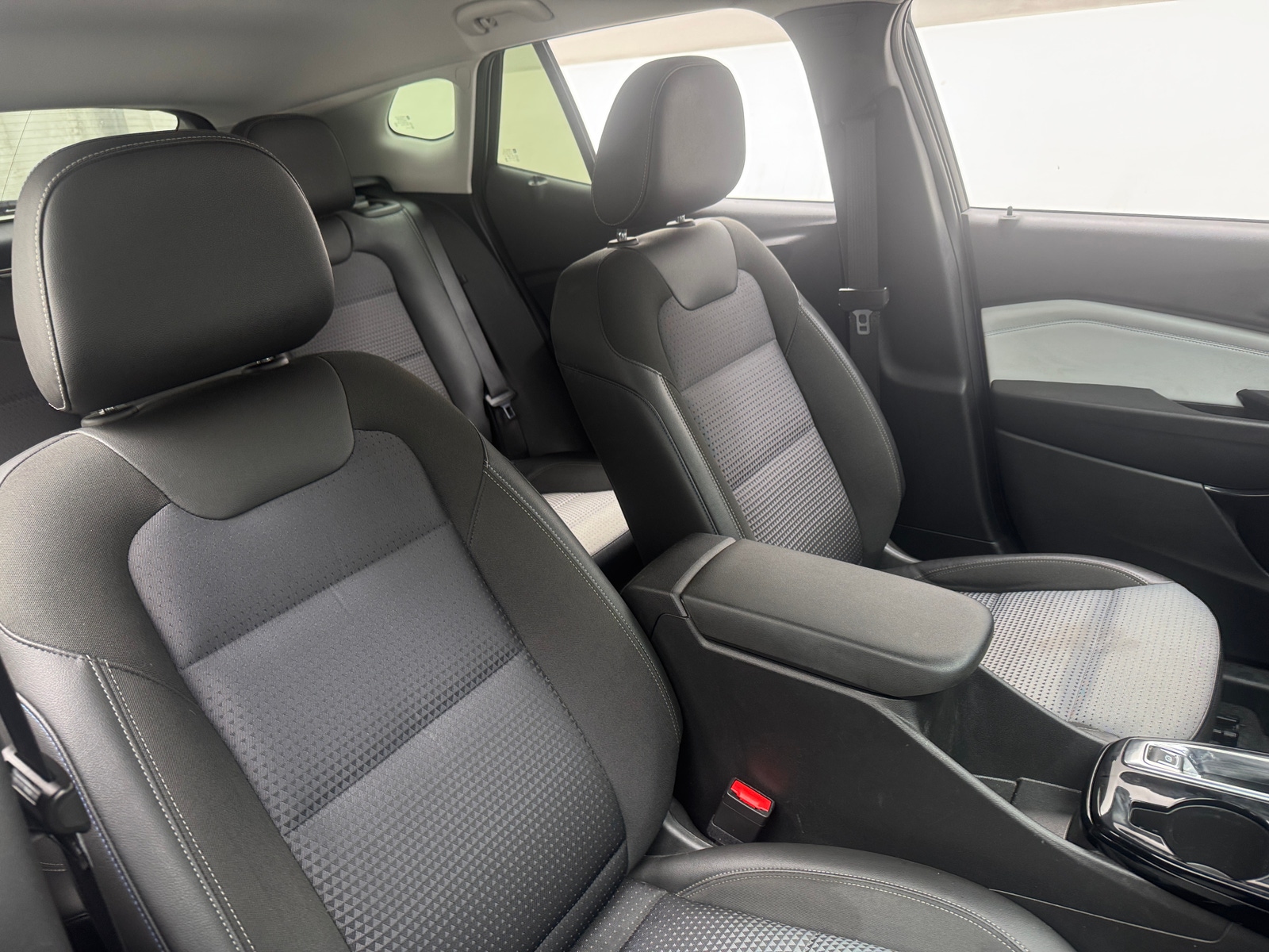 Thumbnail: 2025 Chevrolet Trax - 2