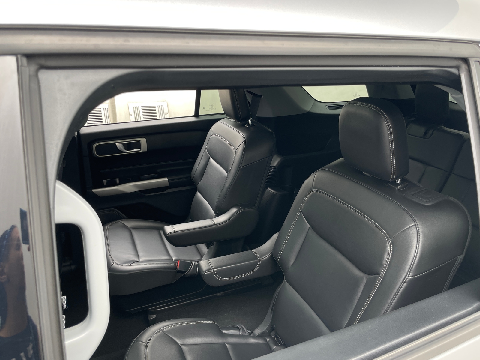 Thumbnail: 2022 Ford Explorer - 5