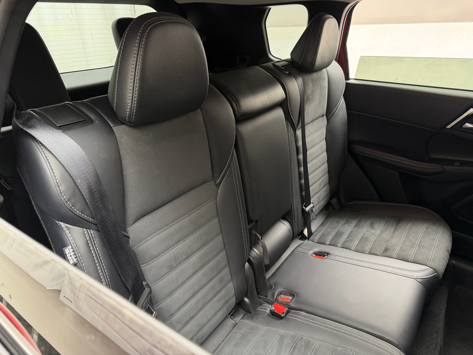 Thumbnail: 2024 Mitsubishi Outlander - 5