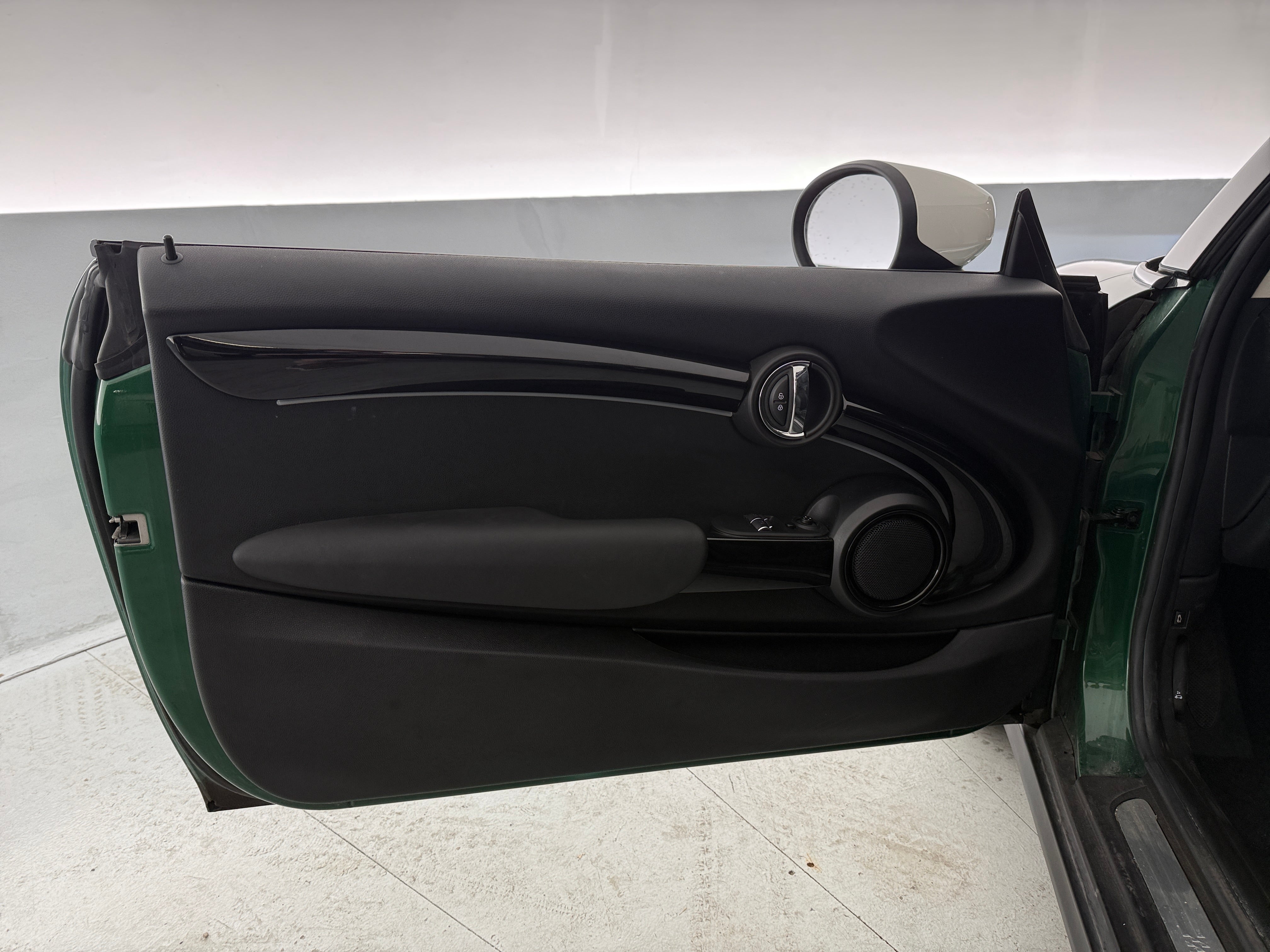 Used 2022 MINI Hardtop 2 Door SE with VIN WMW13DJ01N2P64157 for sale in Auburn, WA