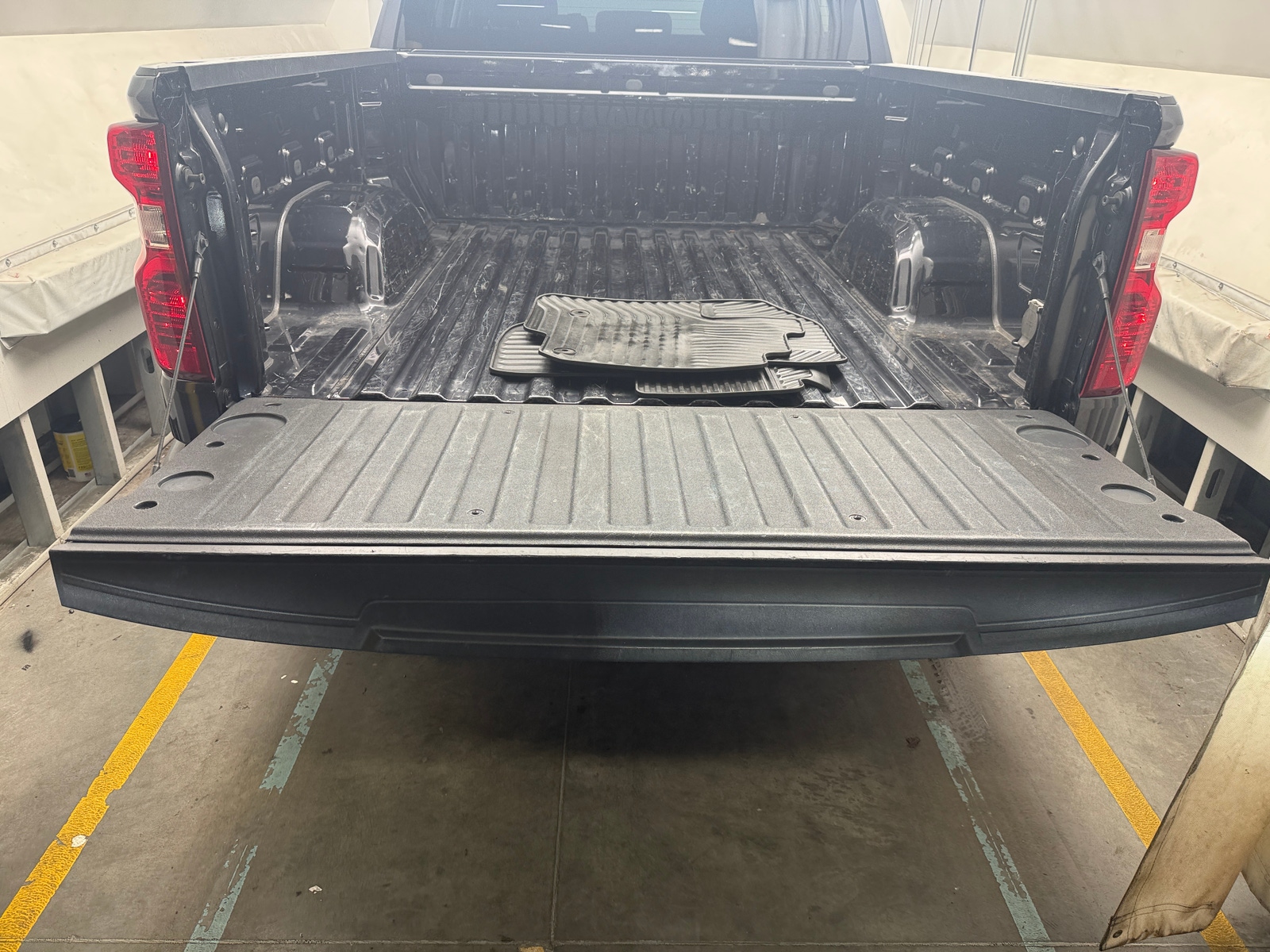 Thumbnail: 2022 Chevrolet Silverado 1500 - 7