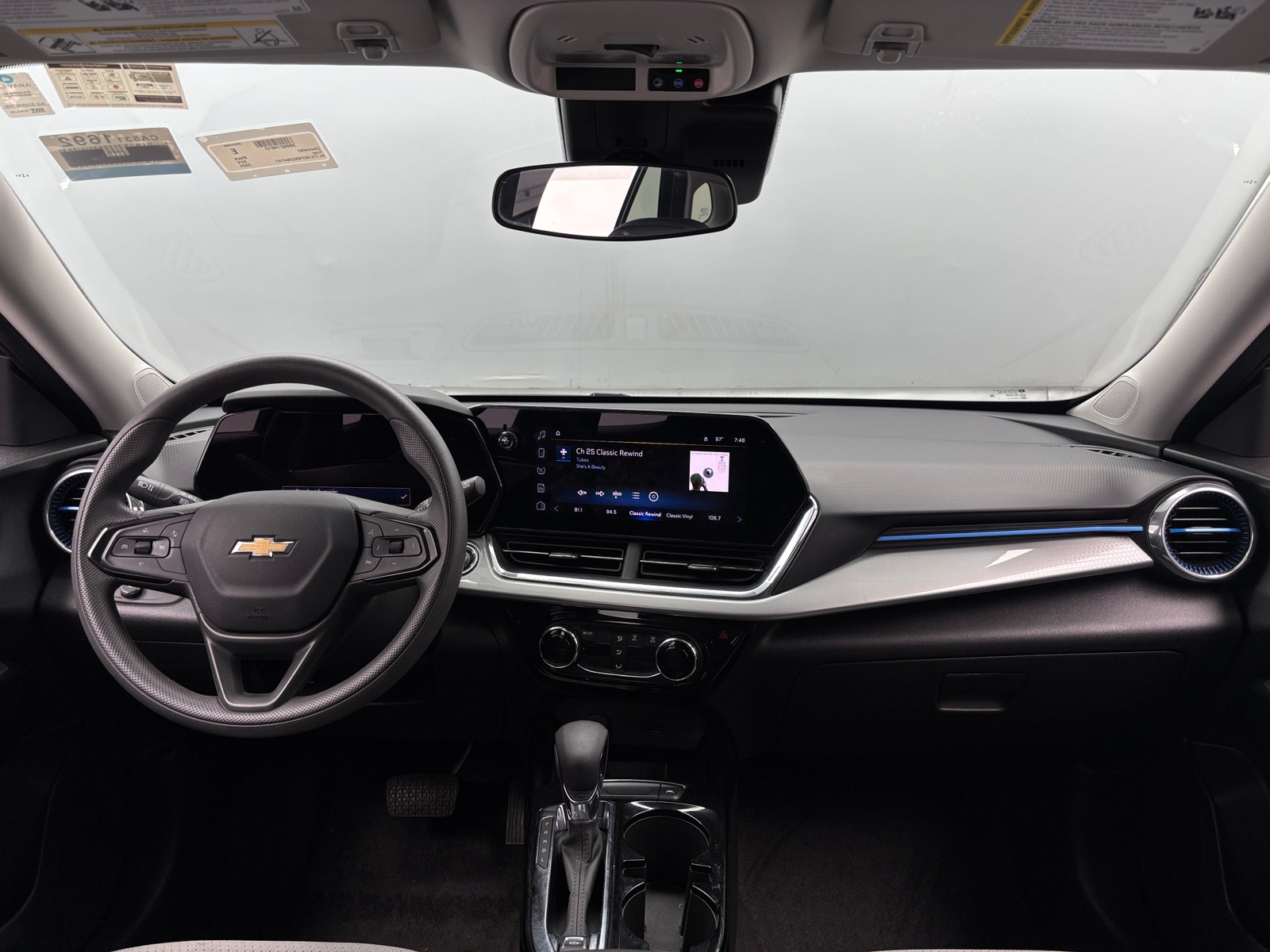 Thumbnail: 2025 Chevrolet Trax - 3