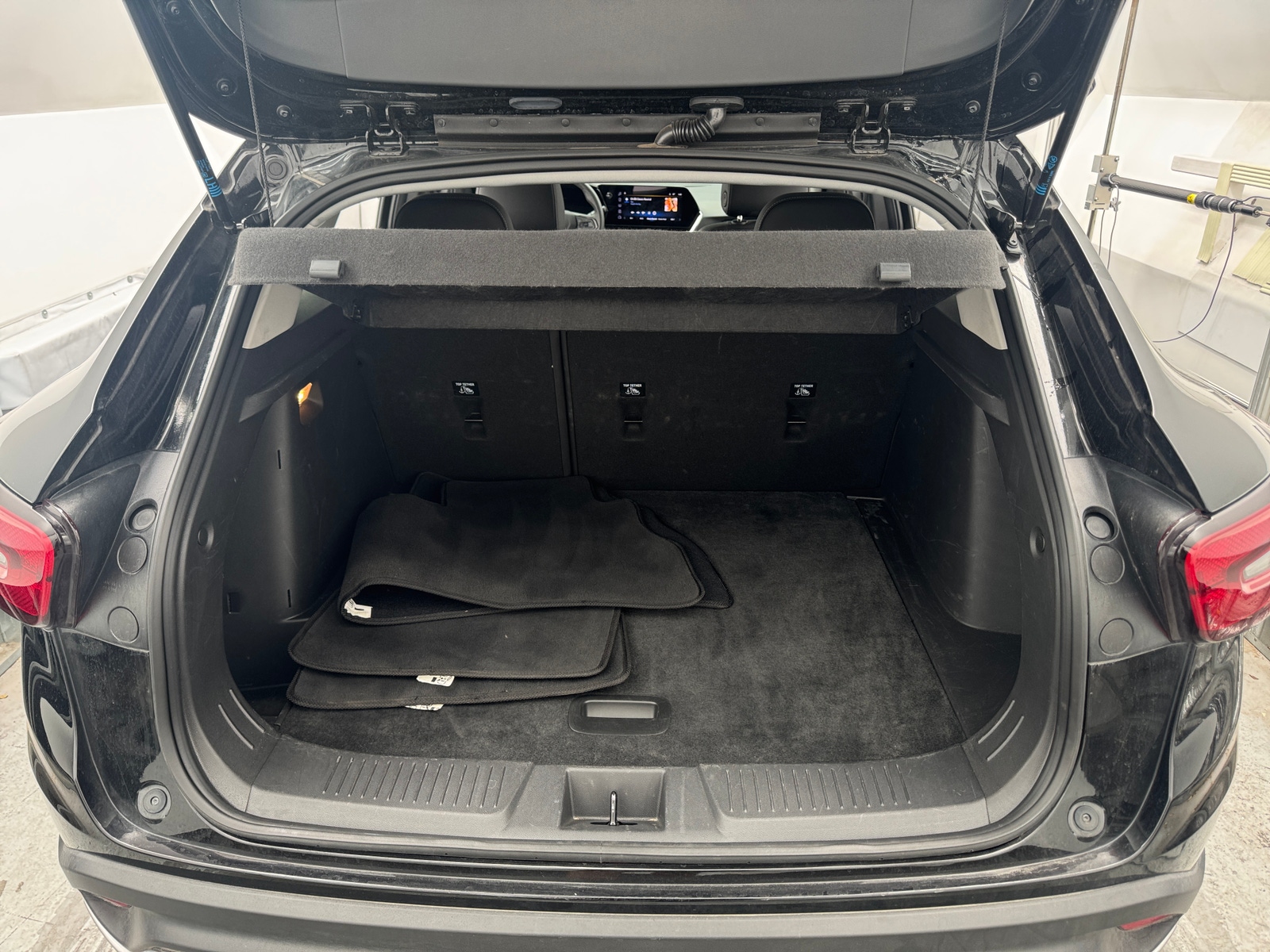 Thumbnail: 2025 Chevrolet Trax - 7