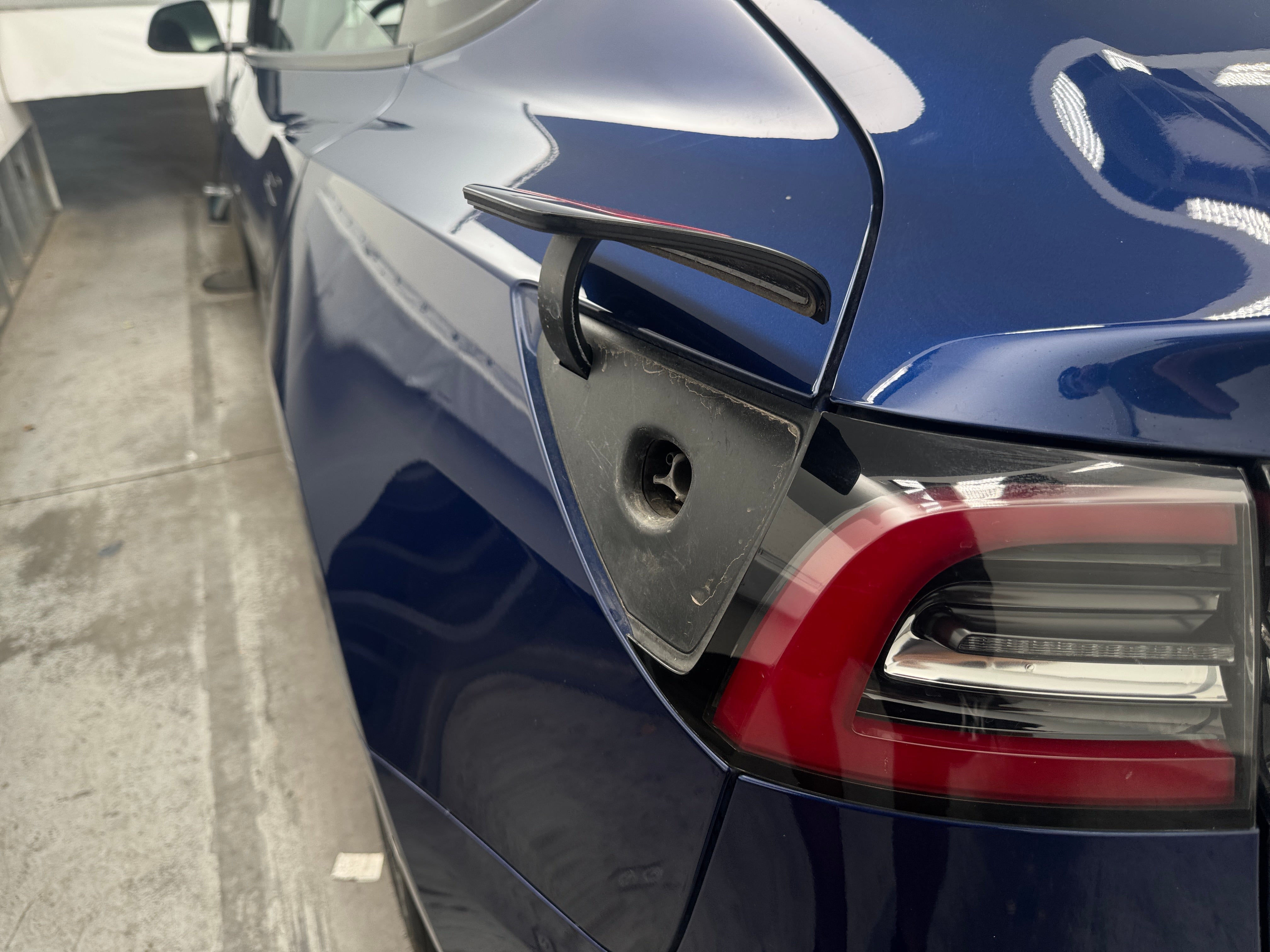 Used 2022 Tesla Model 3 Long Range with VIN 5YJ3E1EB3NF200684 for sale in Pewaukee, WI