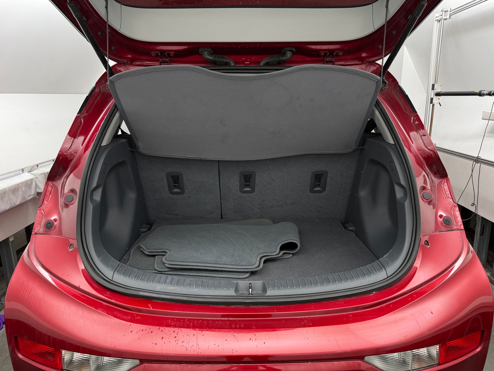 Thumbnail: 2020 Chevrolet Bolt EV - 6