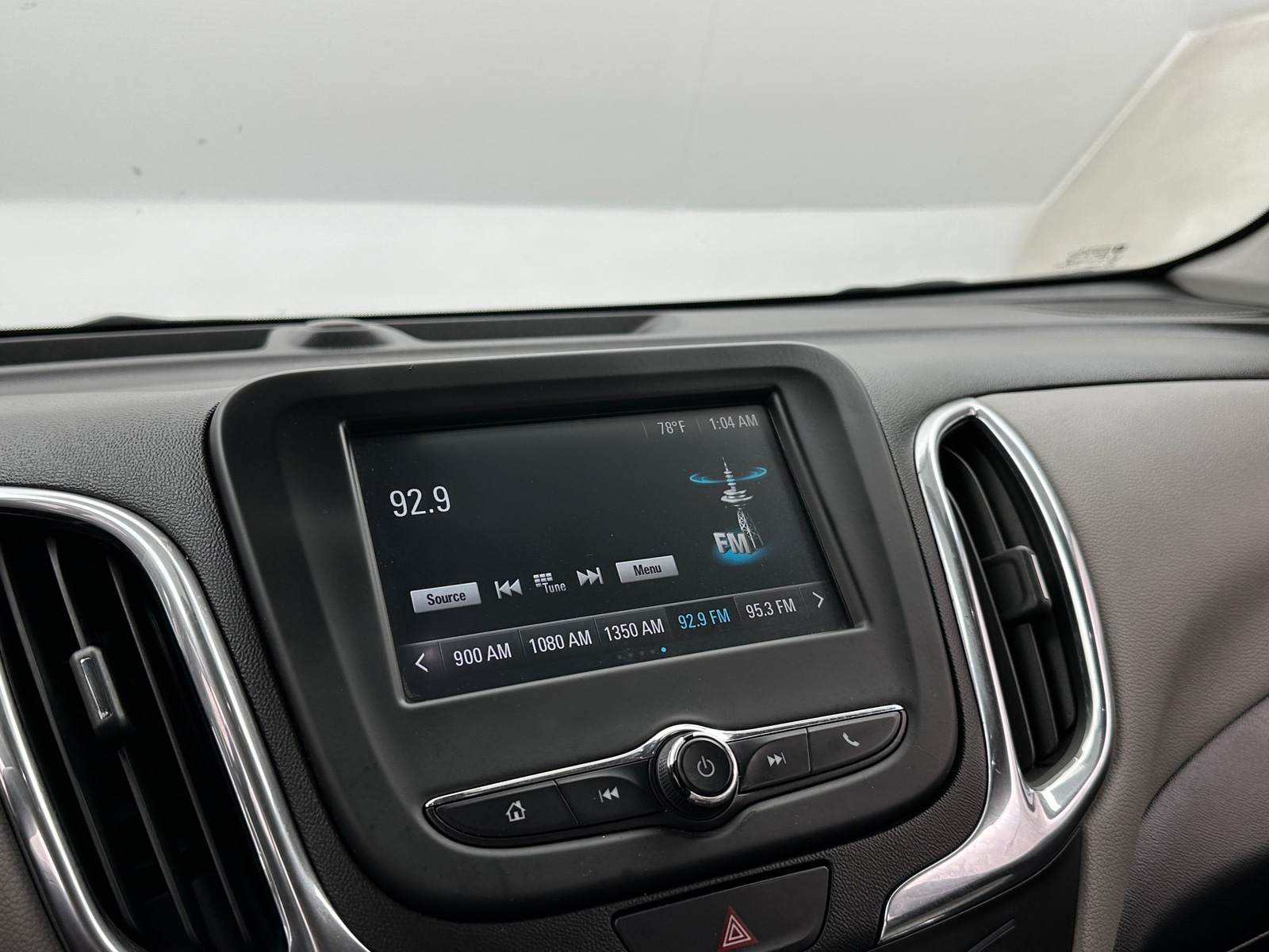 Thumbnail: 2018 Chevrolet Equinox - 4