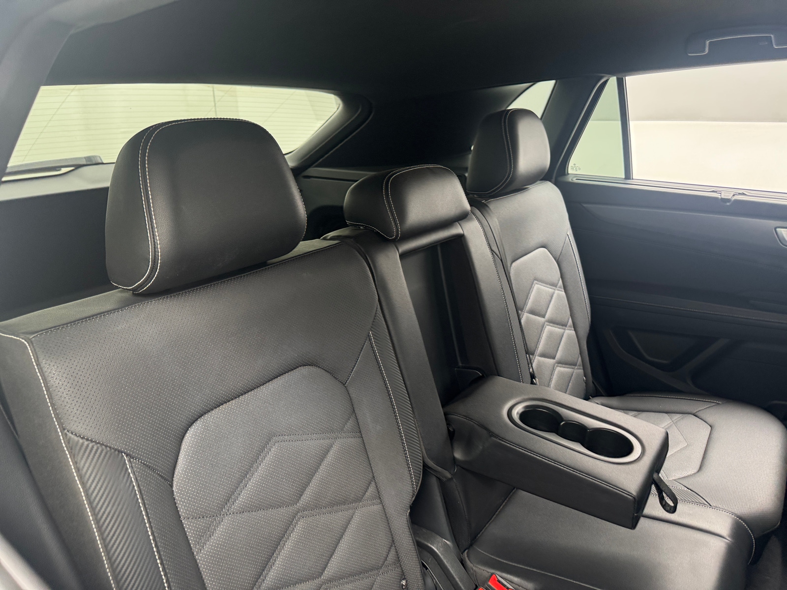 Thumbnail: 2024 Volkswagen Atlas - 6