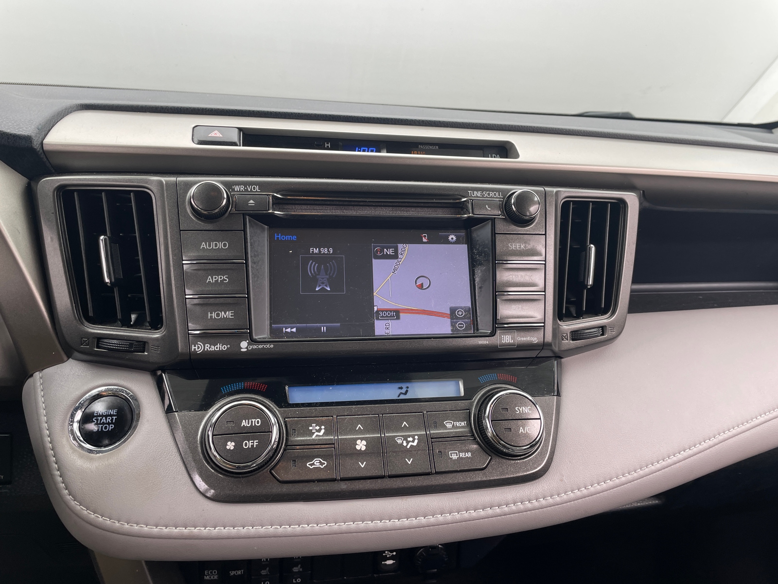 Thumbnail: 2015 Toyota RAV4 - 3
