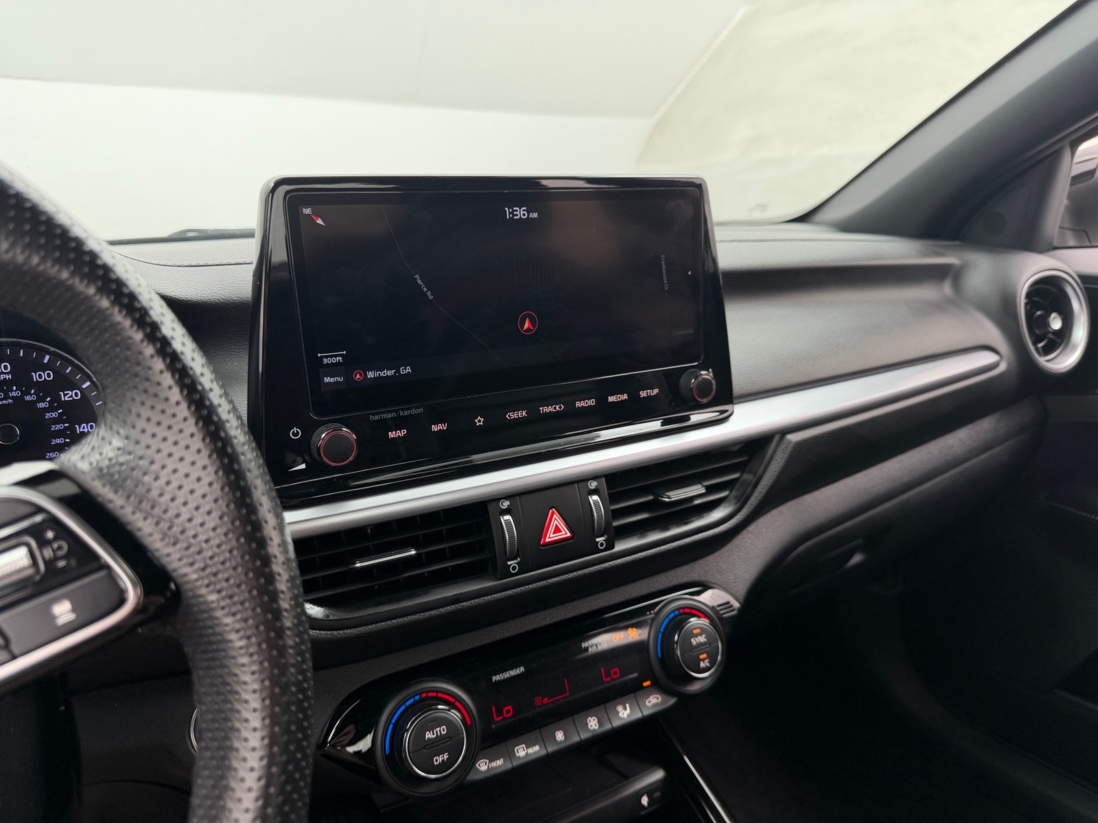 Thumbnail: 2022 Kia Forte - 3