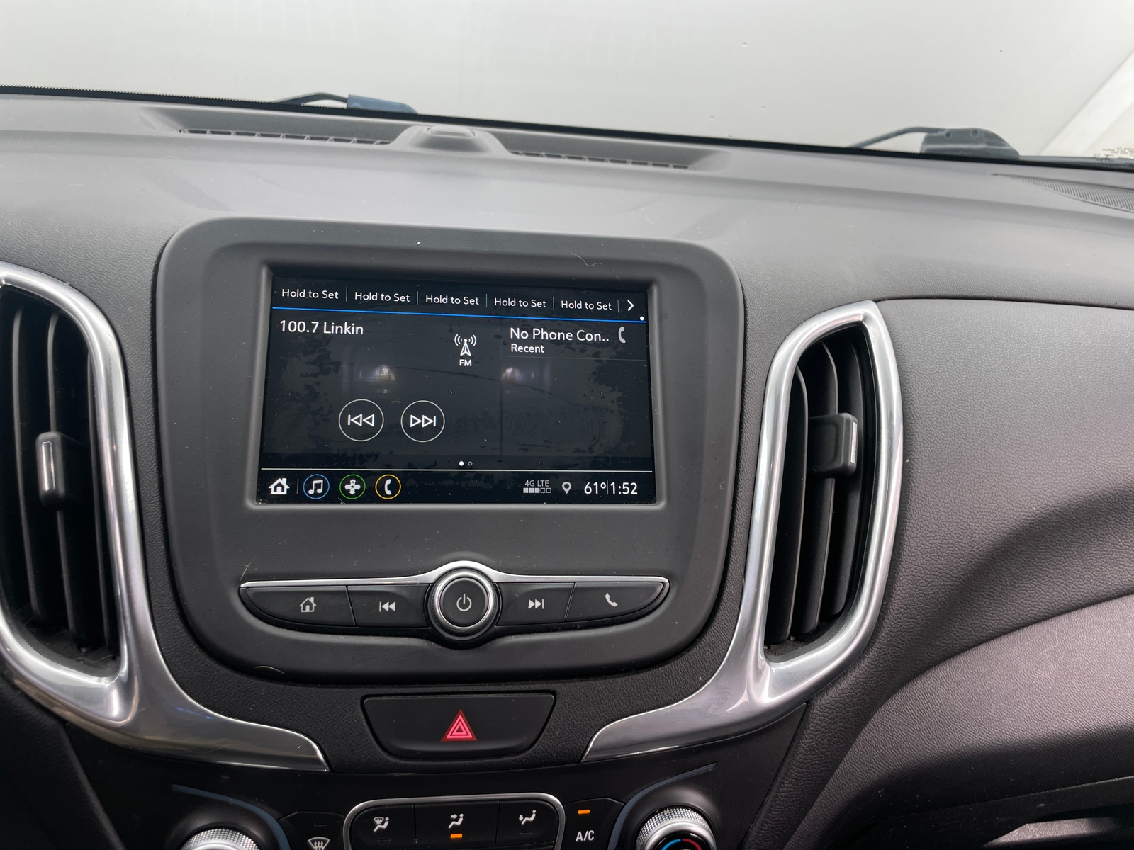 Thumbnail: 2019 Chevrolet Equinox - 4