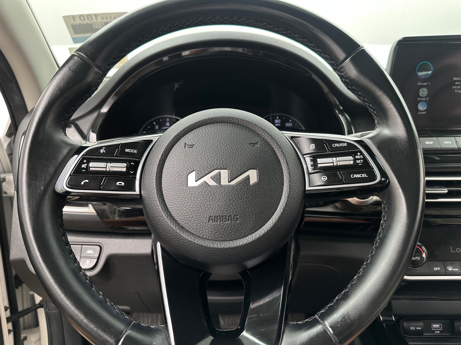 Thumbnail: 2022 Kia Seltos - 4