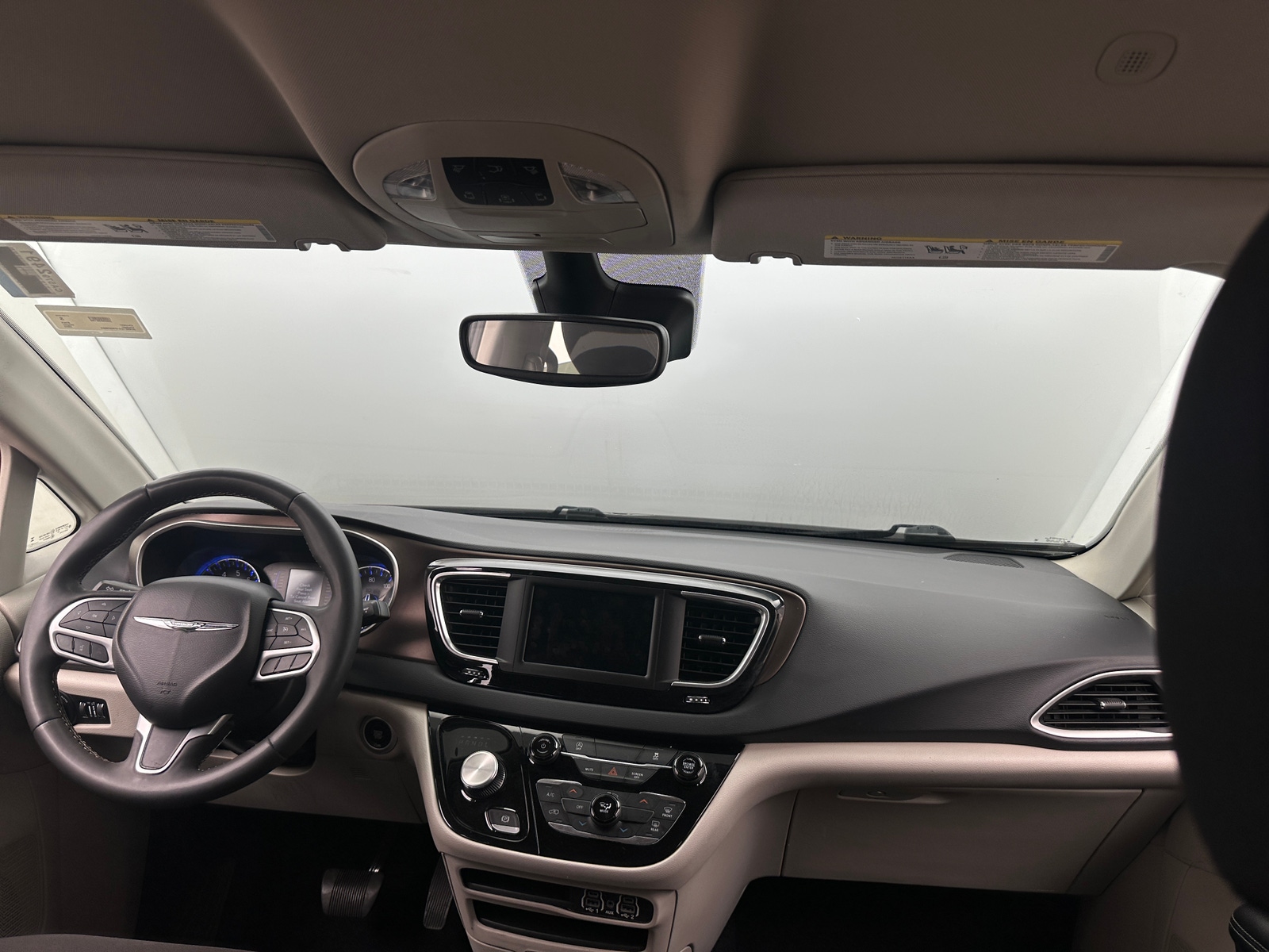 Thumbnail: 2023 Chrysler Voyager - 3