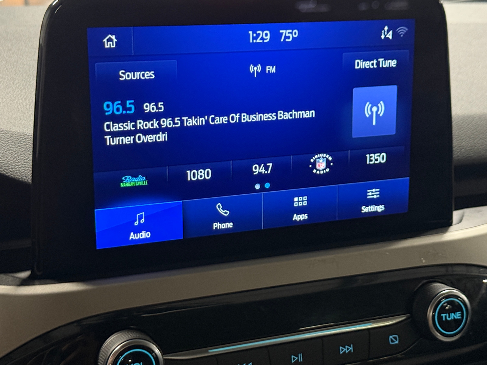 Thumbnail: 2021 Ford Escape - 4