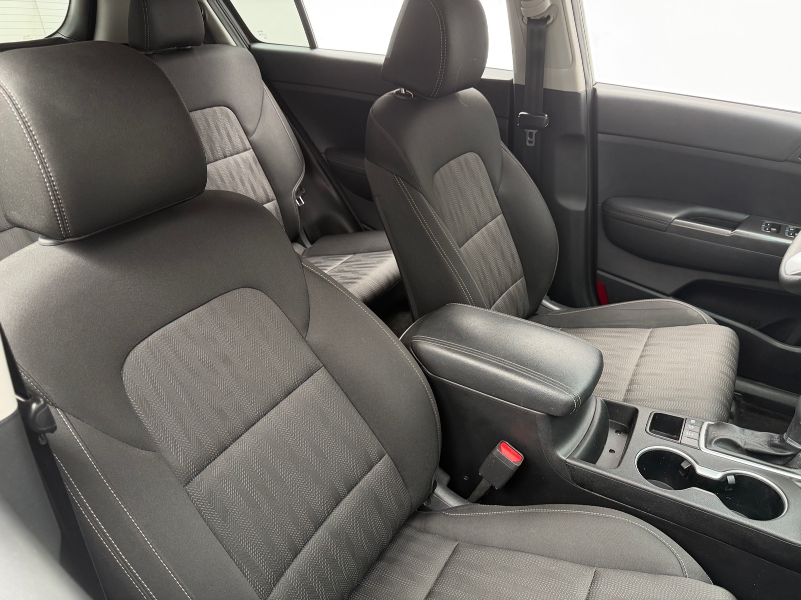Thumbnail: 2022 Kia Sportage - 2
