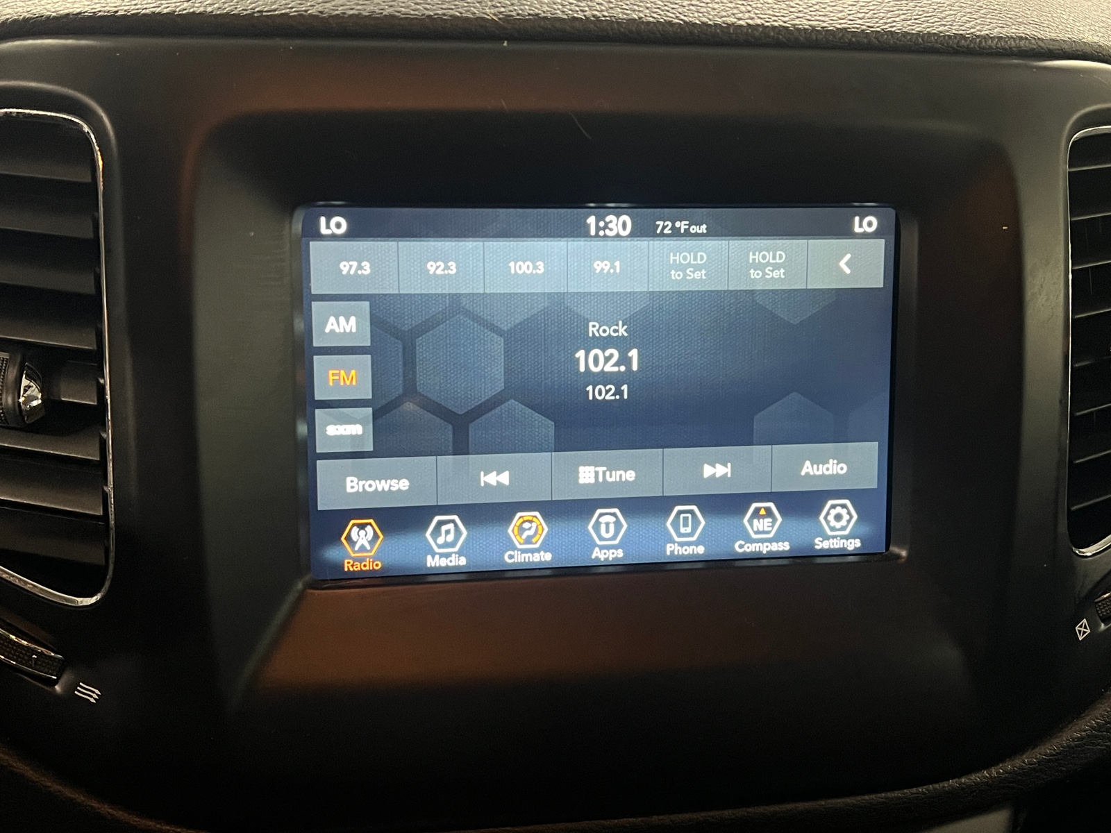 Thumbnail: 2019 Jeep Compass - 3