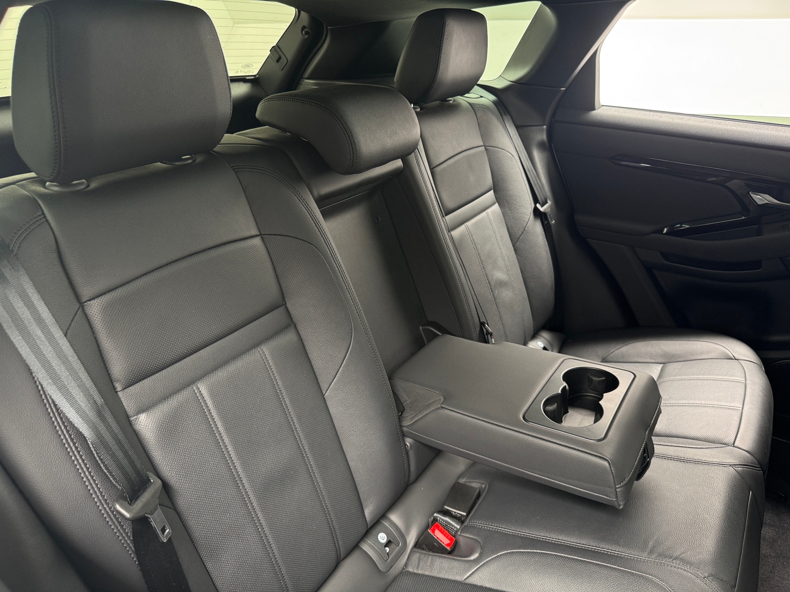 Thumbnail: 2024 Land Rover Range Rover Evoque - 5