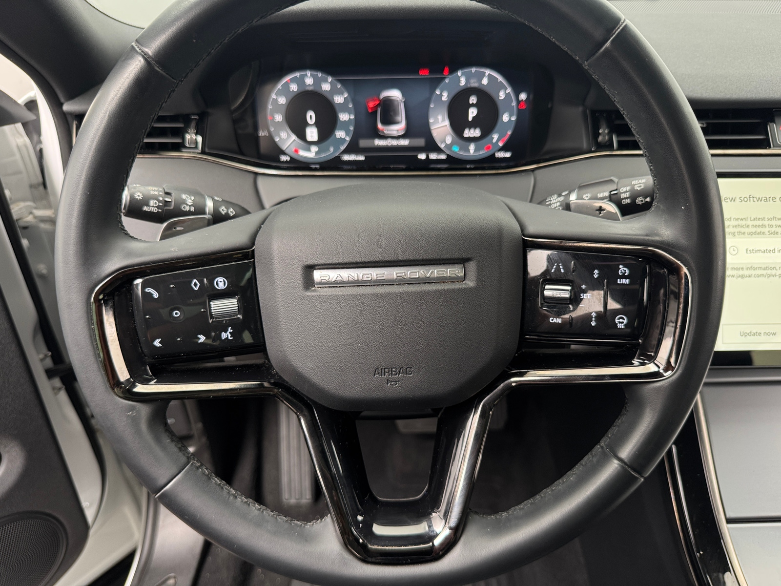 Thumbnail: 2024 Land Rover Range Rover Evoque - 4