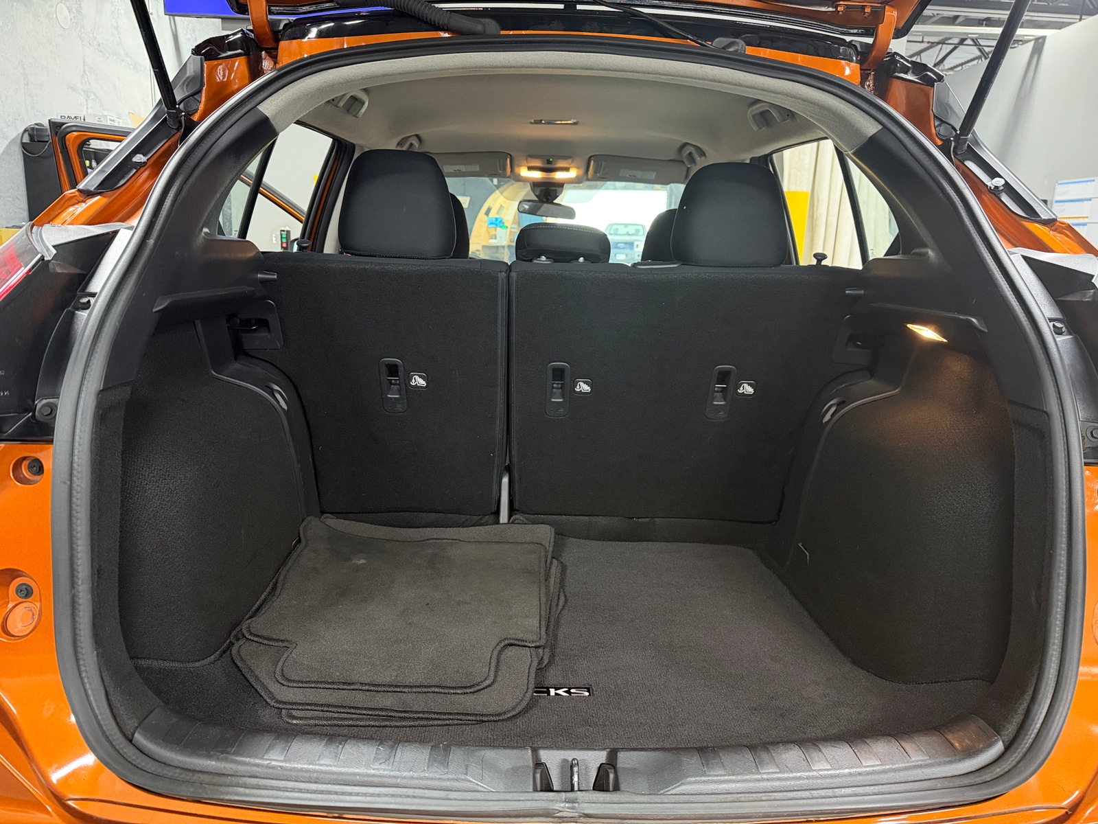 Thumbnail: 2024 Nissan Kicks - 7