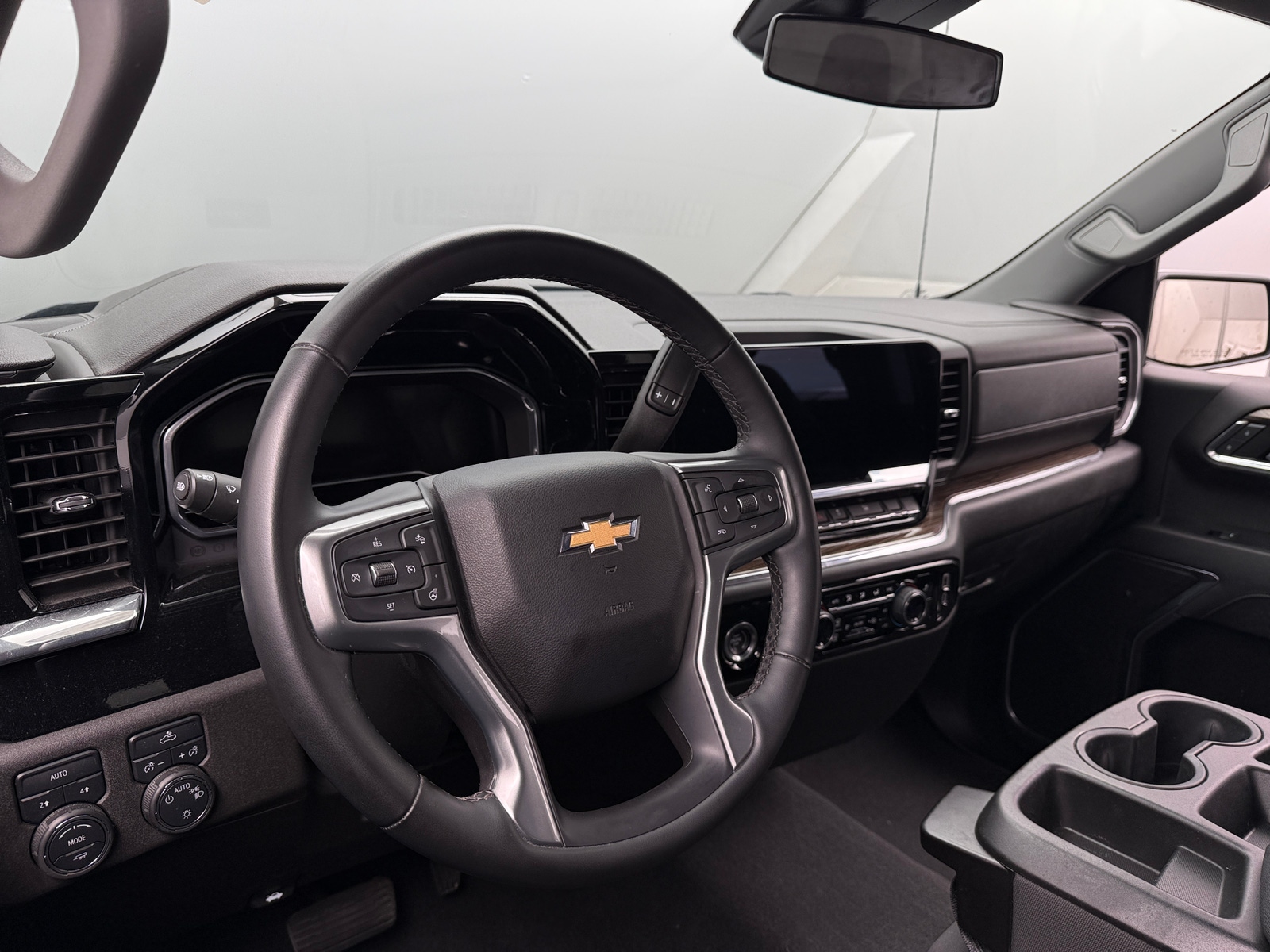 Thumbnail: 2024 Chevrolet Silverado 1500 - 5
