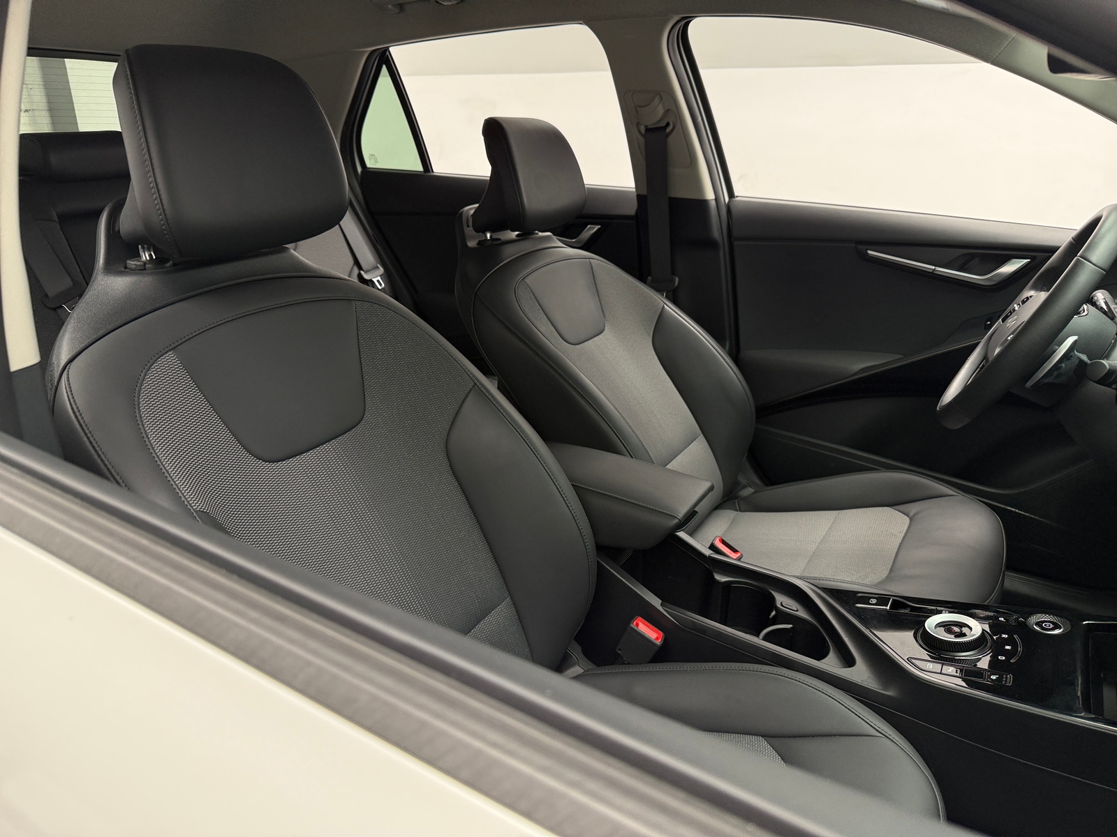 Thumbnail: 2024 Kia Niro - 2