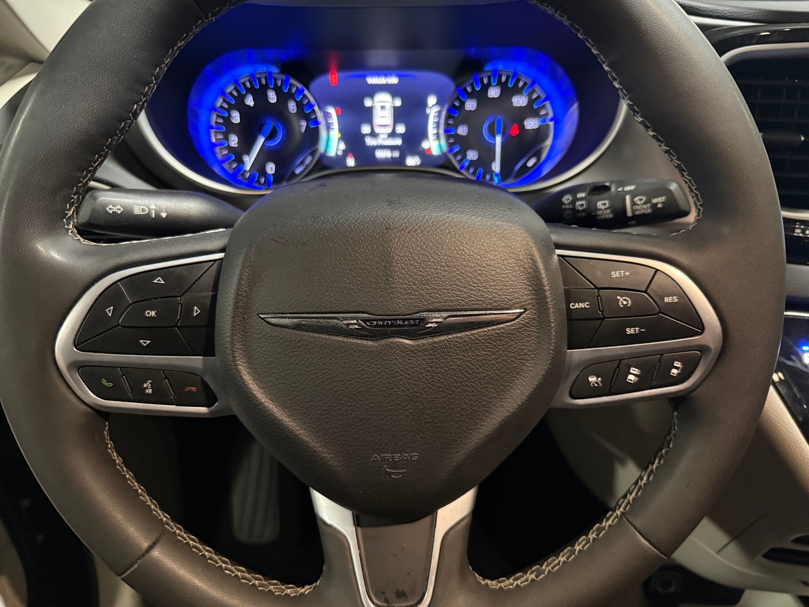 Thumbnail: 2024 Chrysler Pacifica - 4