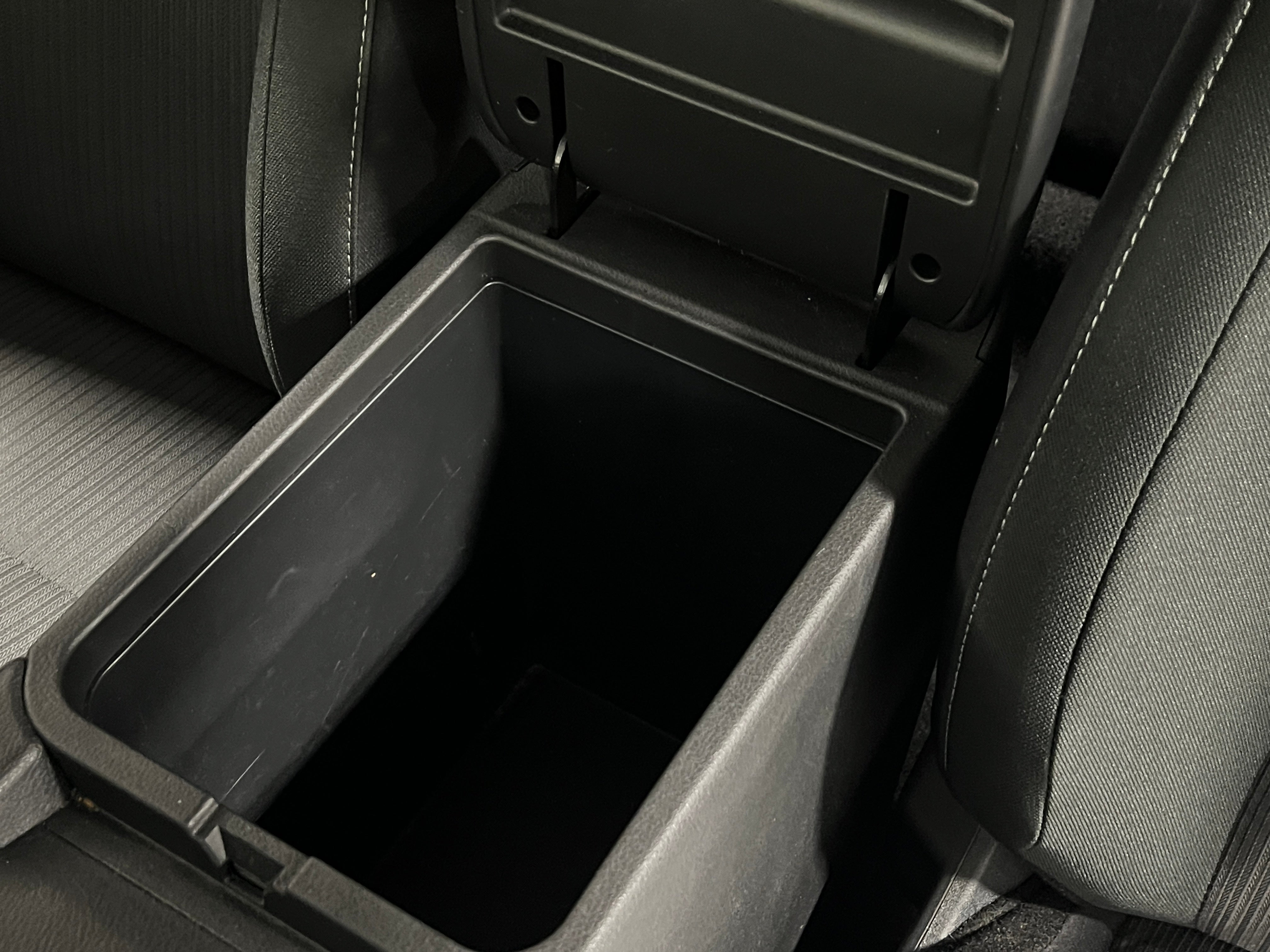 2025 Nissan Sentra SV - Photo 13