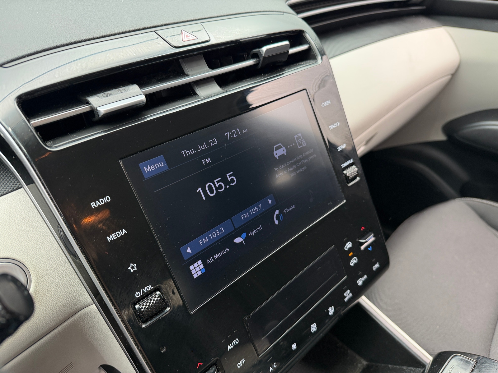 Thumbnail: 2022 Hyundai Tucson - 4
