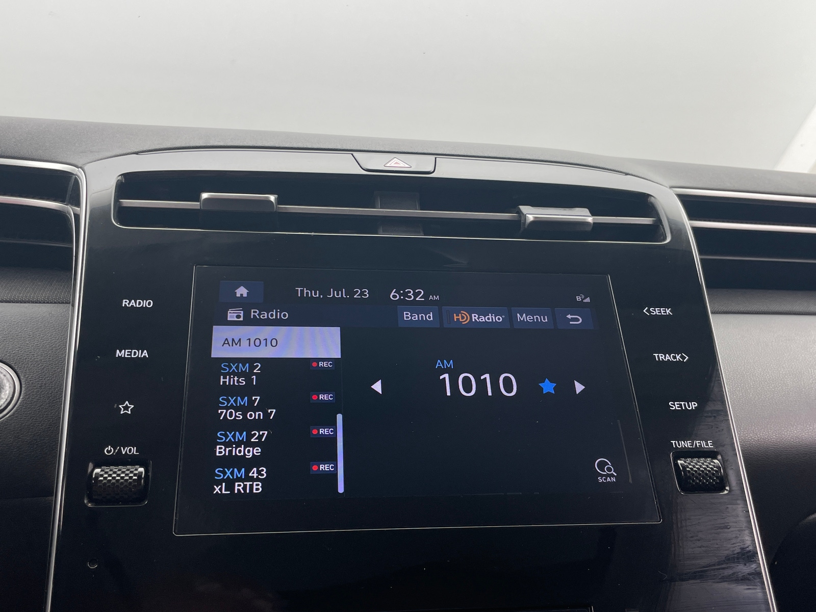 Thumbnail: 2022 Hyundai Tucson - 3