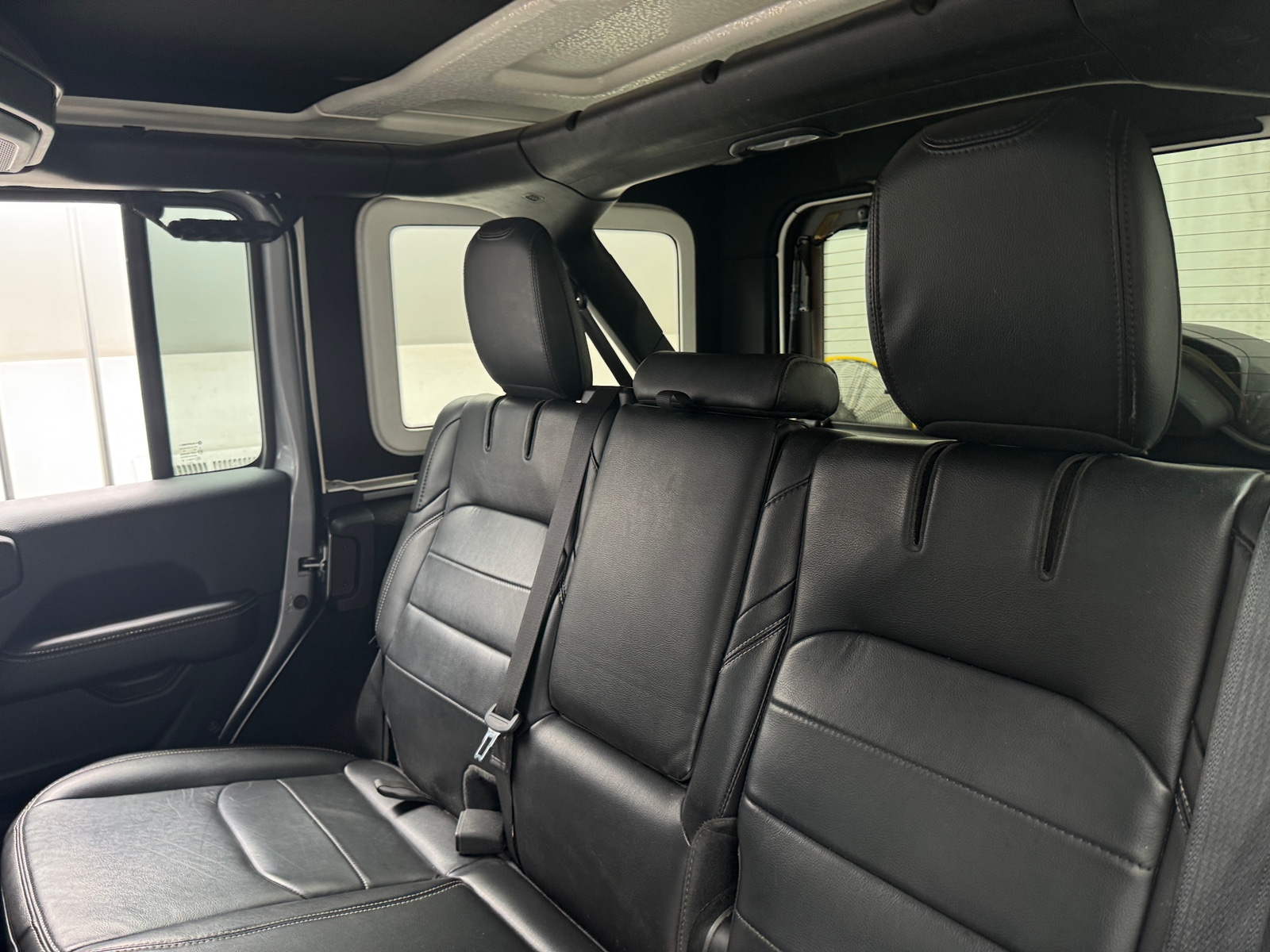 Thumbnail: 2021 Jeep Wrangler - 5