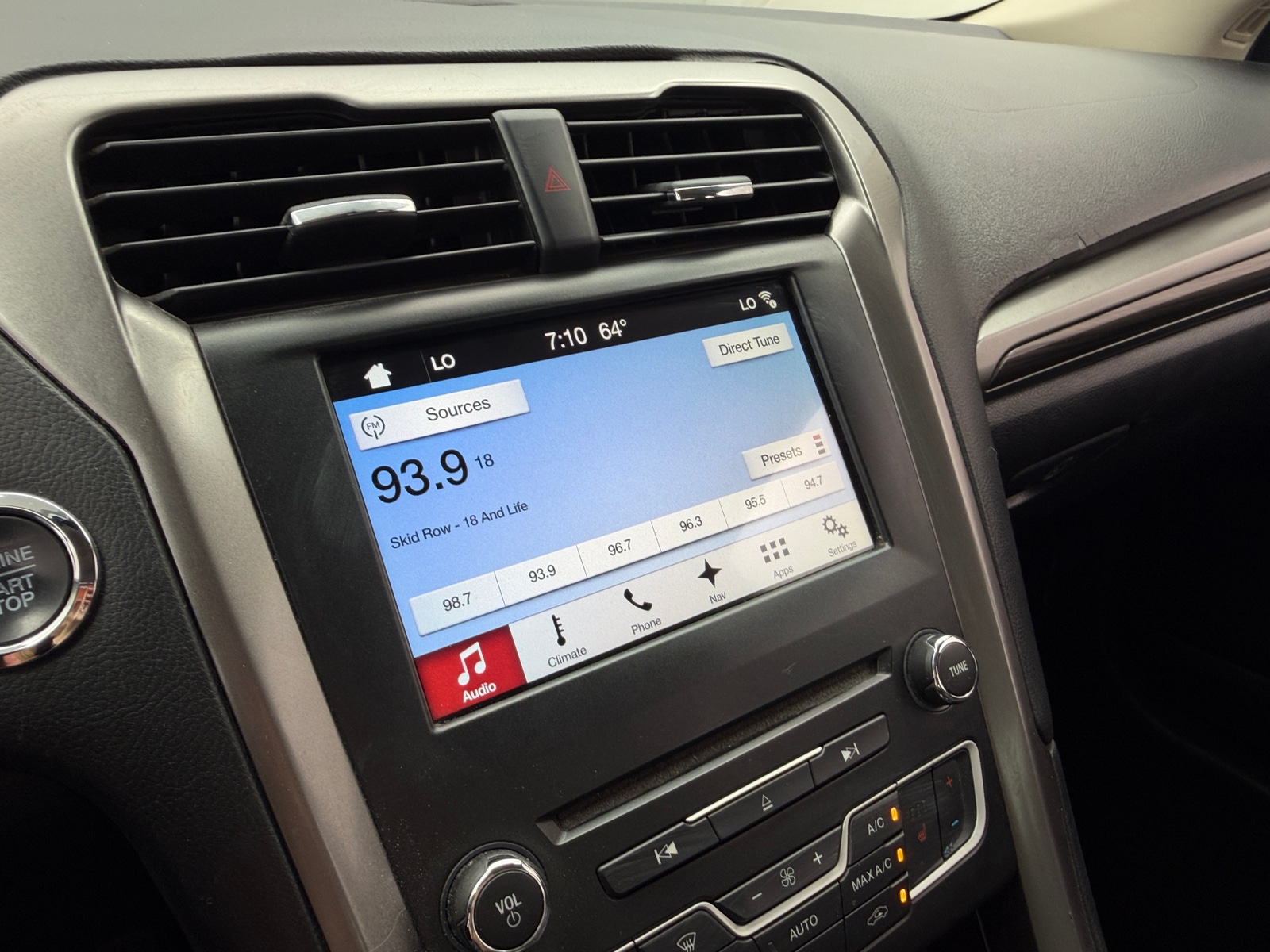 Thumbnail: 2017 Ford Fusion - 4