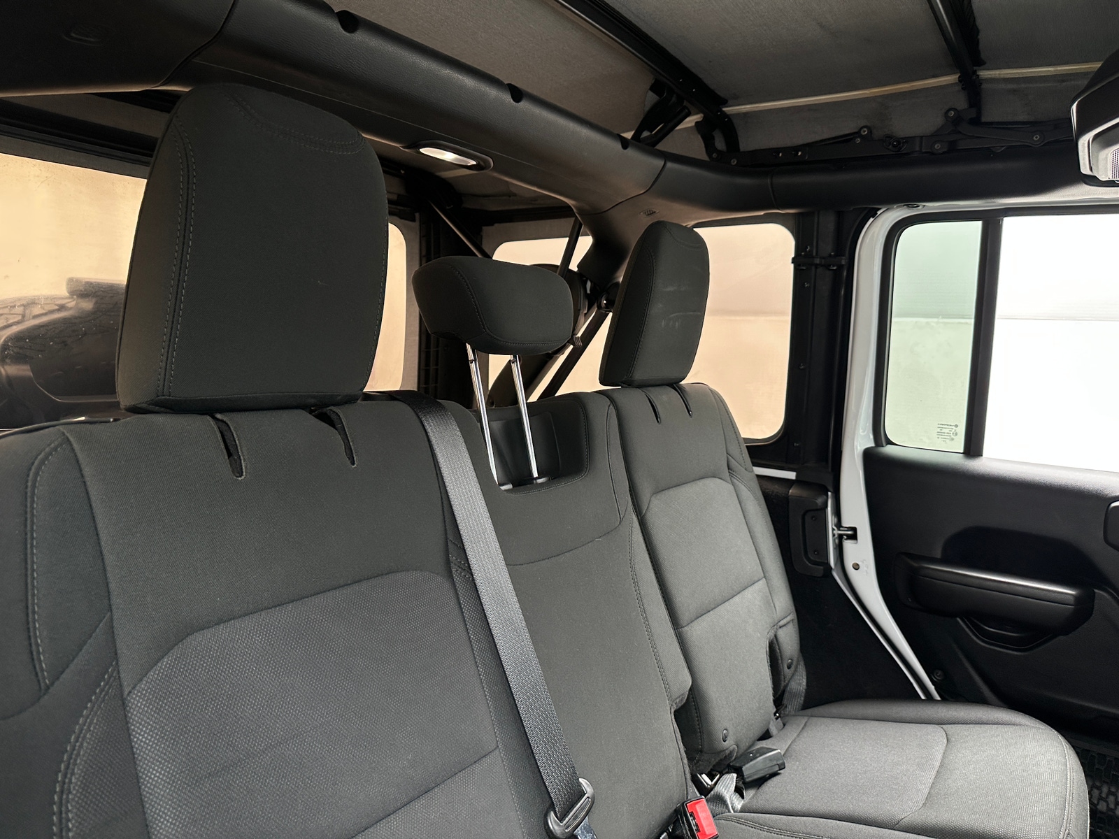 Thumbnail: 2018 Jeep Wrangler - 6