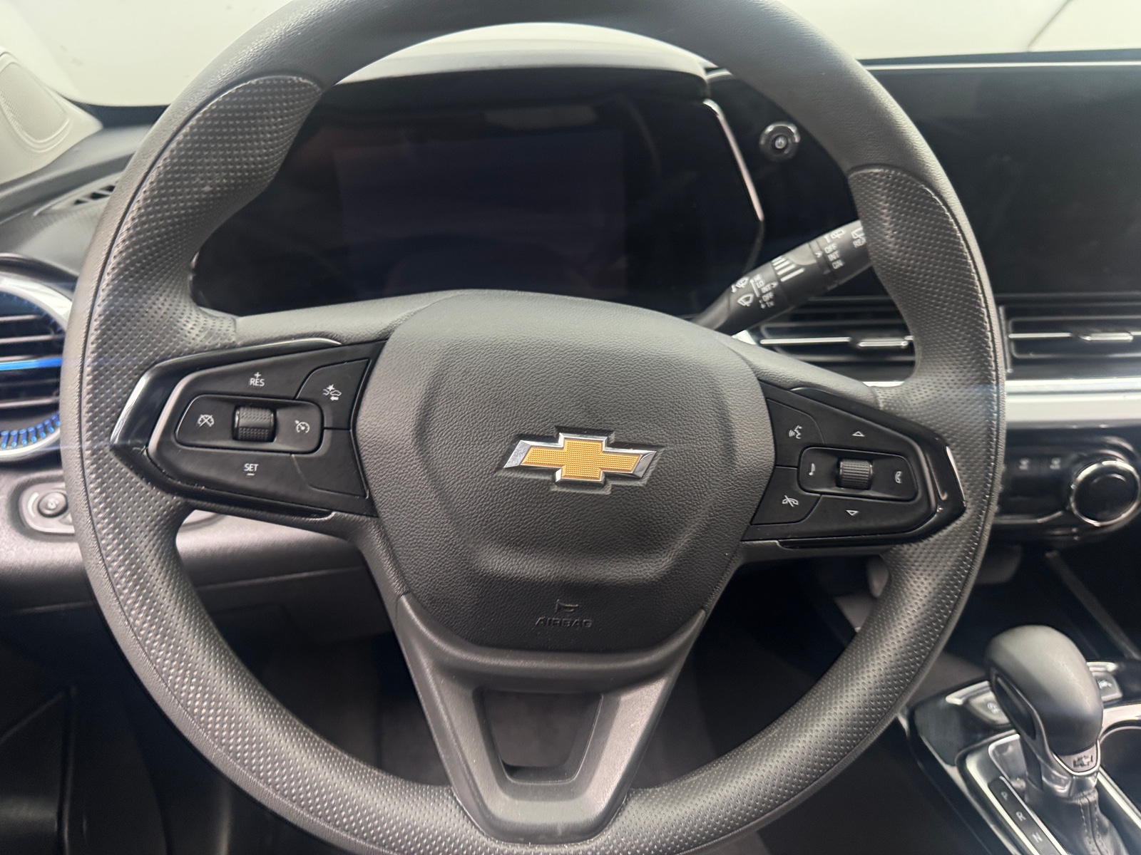 Thumbnail: 2025 Chevrolet Trax - 5