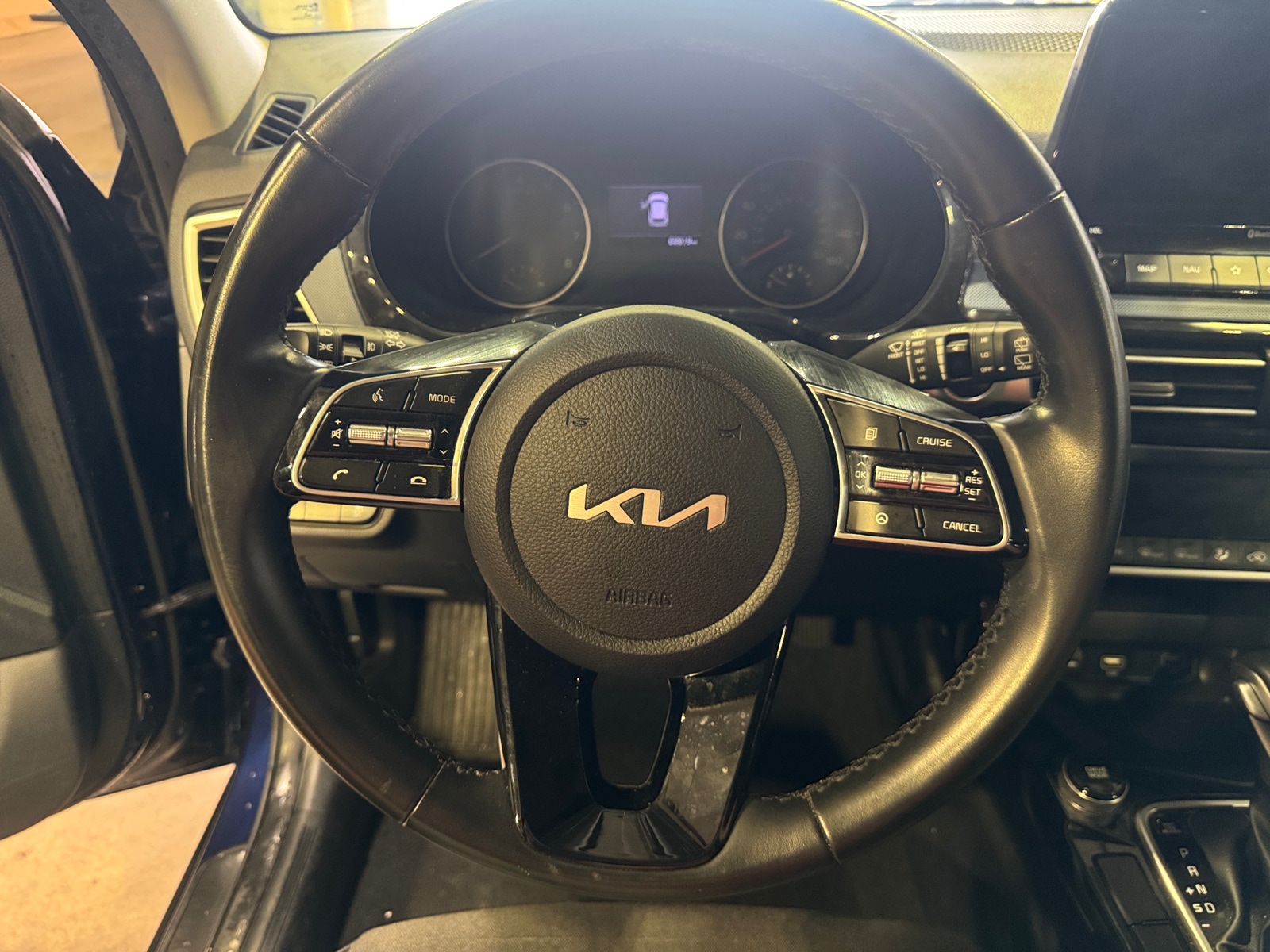 Thumbnail: 2022 Kia Seltos - 4