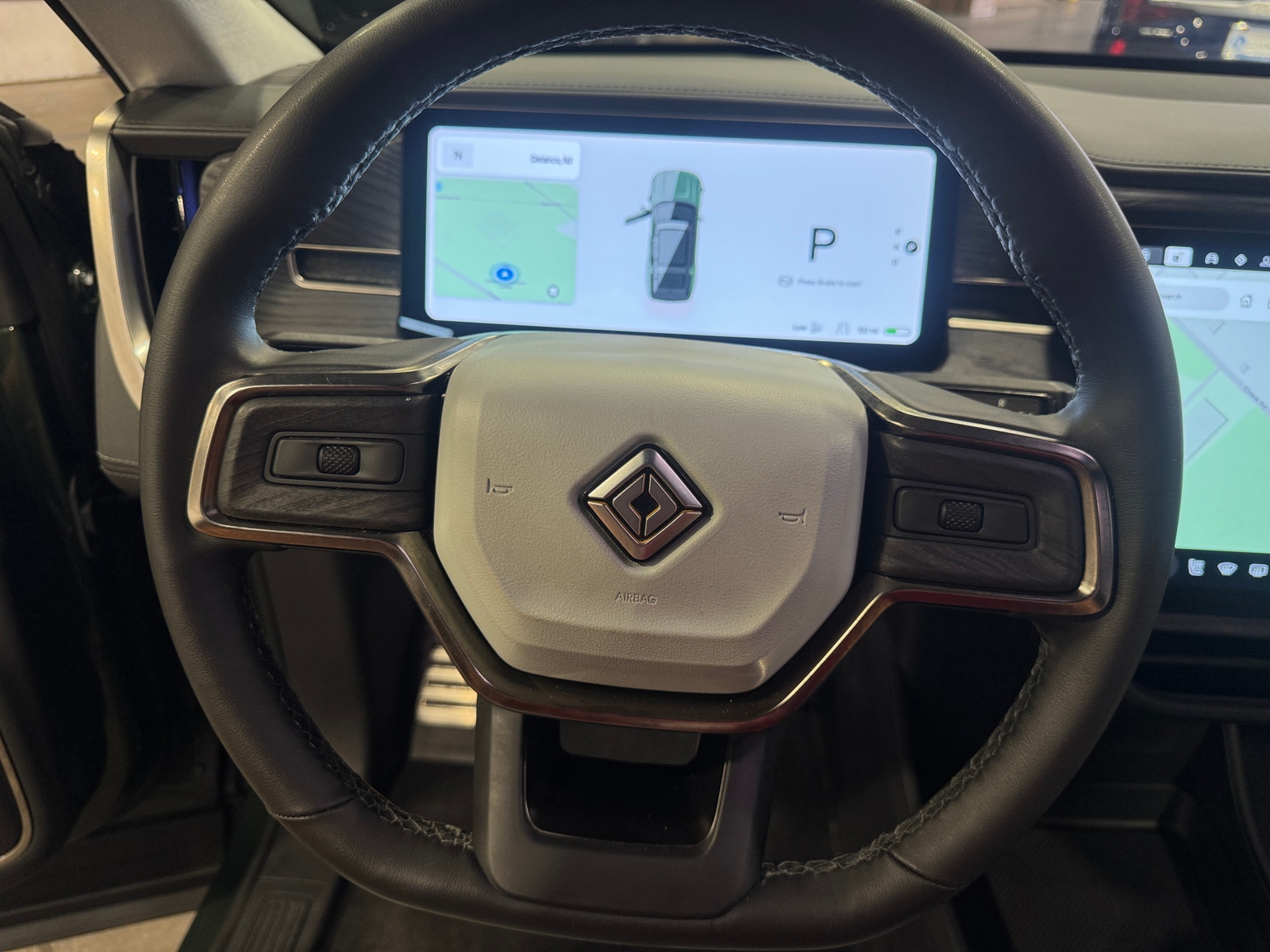Thumbnail: 2023 Rivian R1S - 4