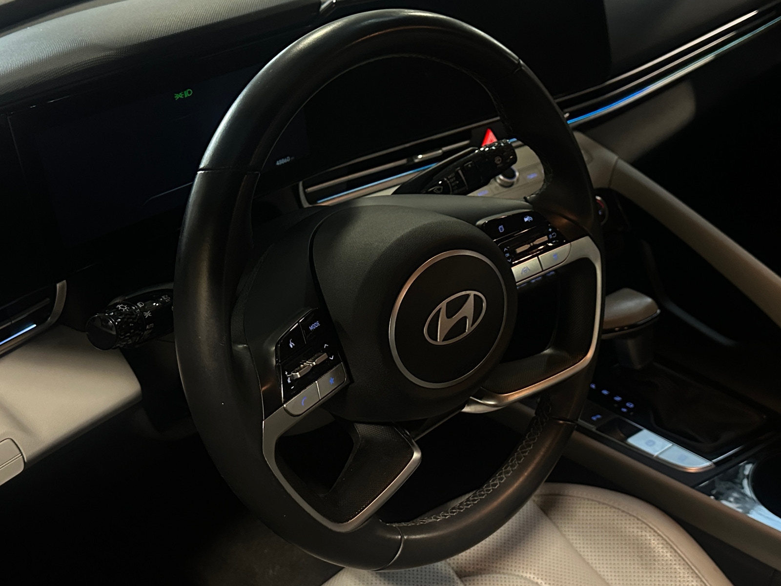 Thumbnail: 2024 Hyundai Elantra - 4