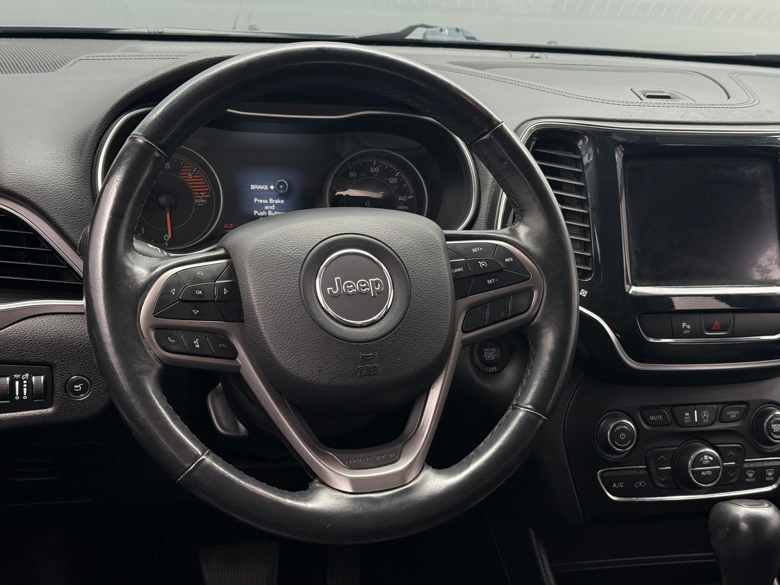 Thumbnail: 2019 Jeep Cherokee - 4