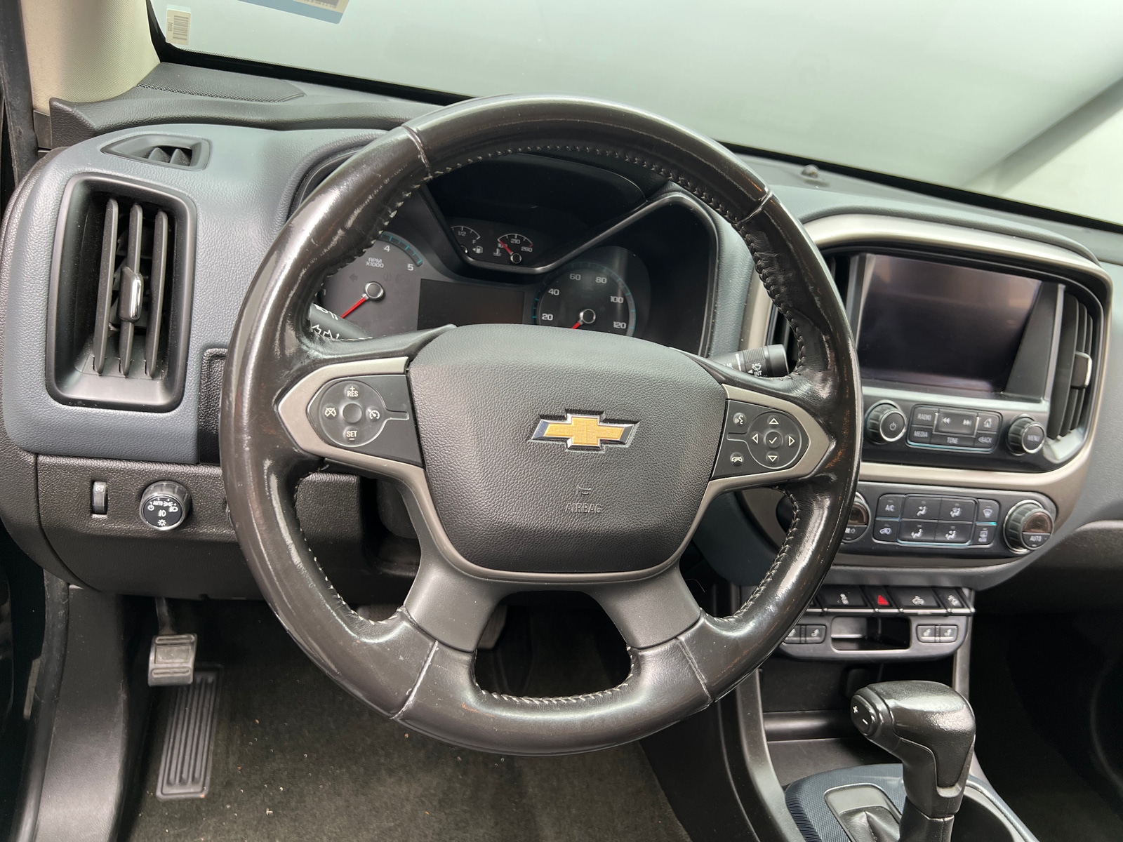 Thumbnail: 2017 Chevrolet Colorado - 4