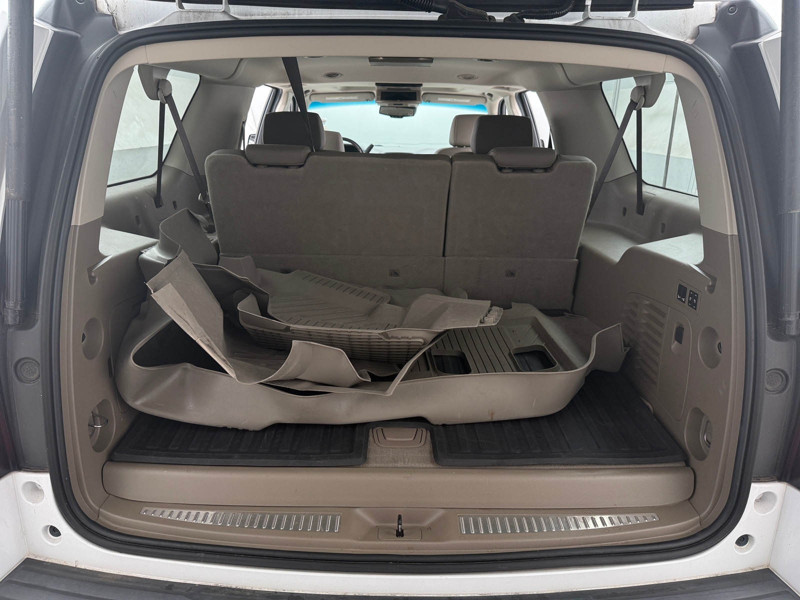 Thumbnail: 2018 Chevrolet Suburban - 6