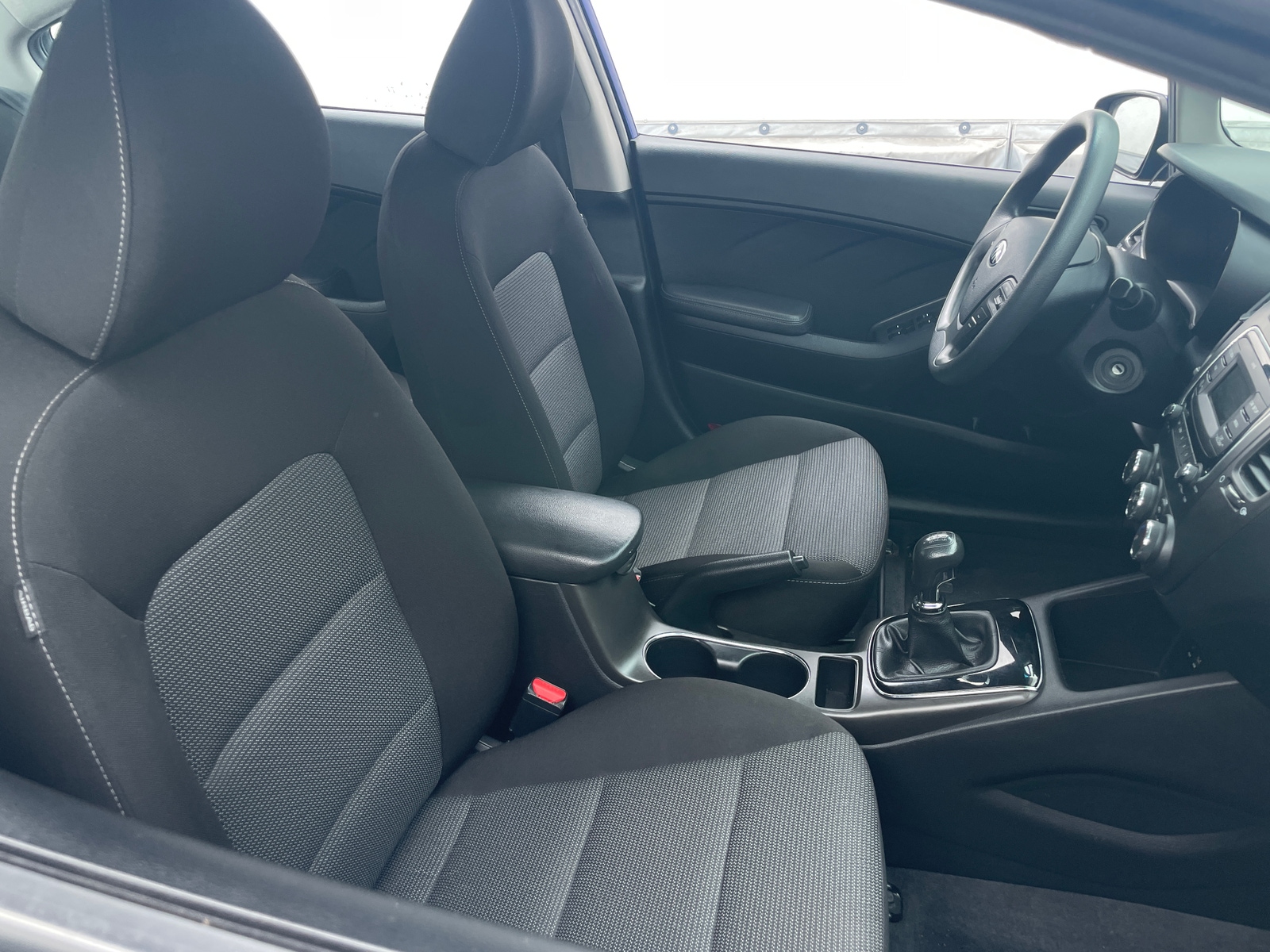 Thumbnail: 2017 Kia Forte - 2