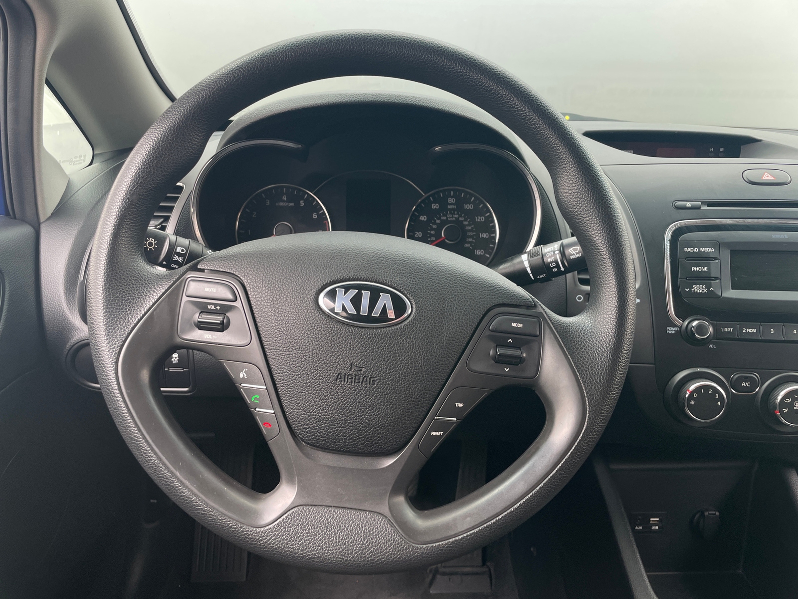 Thumbnail: 2017 Kia Forte - 5