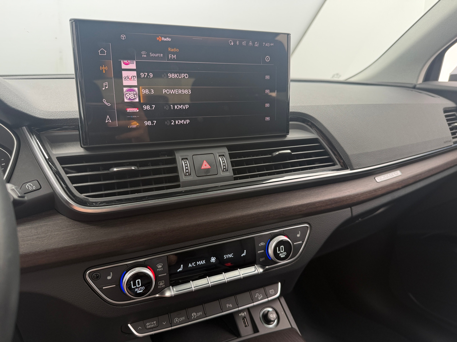 Thumbnail: 2022 Audi Q5 - 3