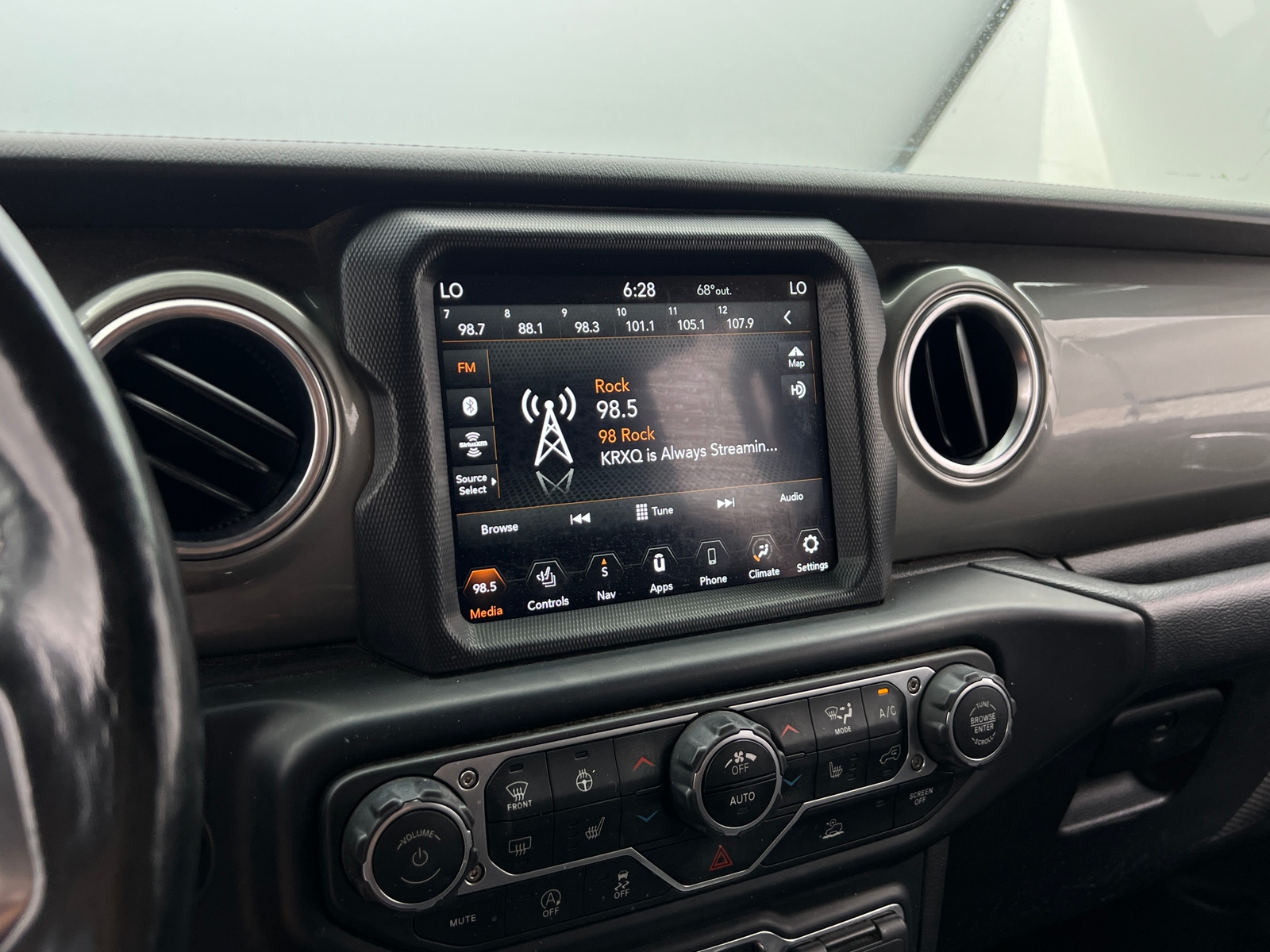 Thumbnail: 2023 Jeep Wrangler - 4