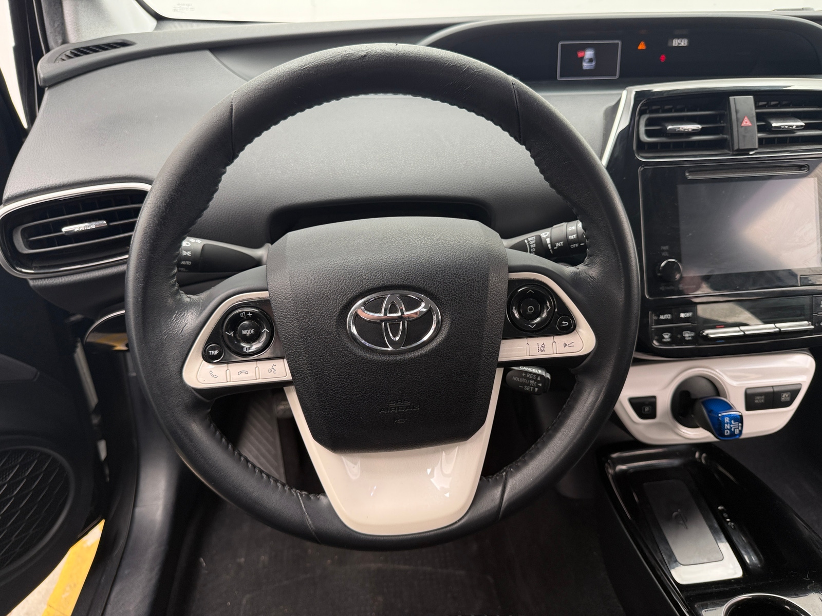 Thumbnail: 2017 Toyota Prius - 5