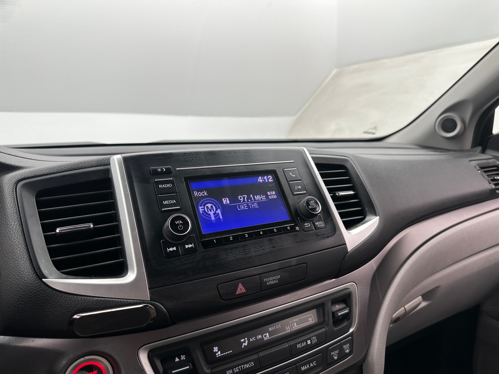 Thumbnail: 2019 Honda Pilot - 4