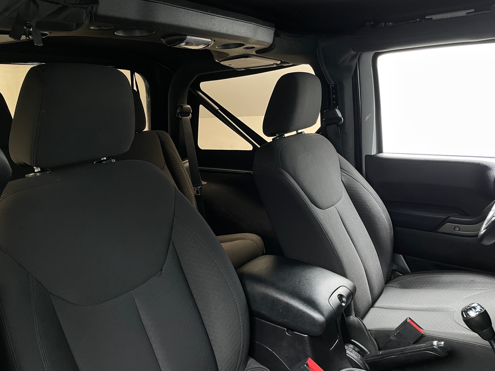 Thumbnail: 2016 Jeep Wrangler - 2