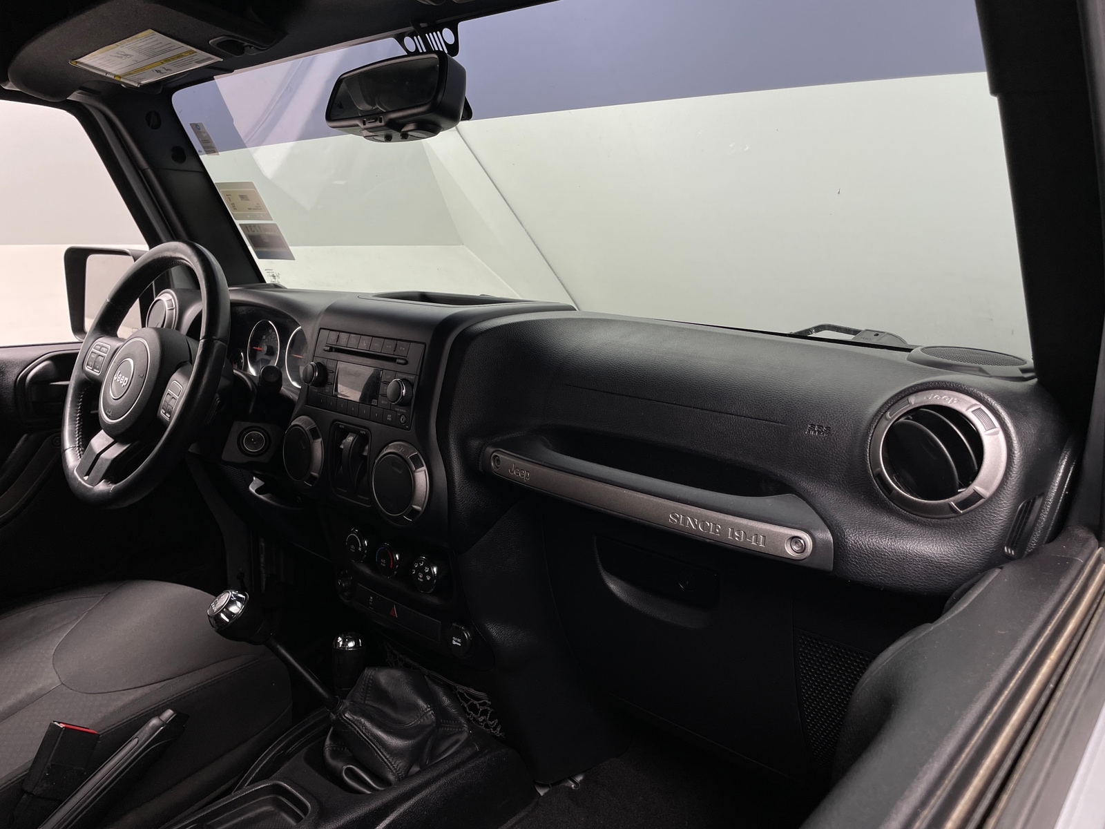 Thumbnail: 2016 Jeep Wrangler - 3